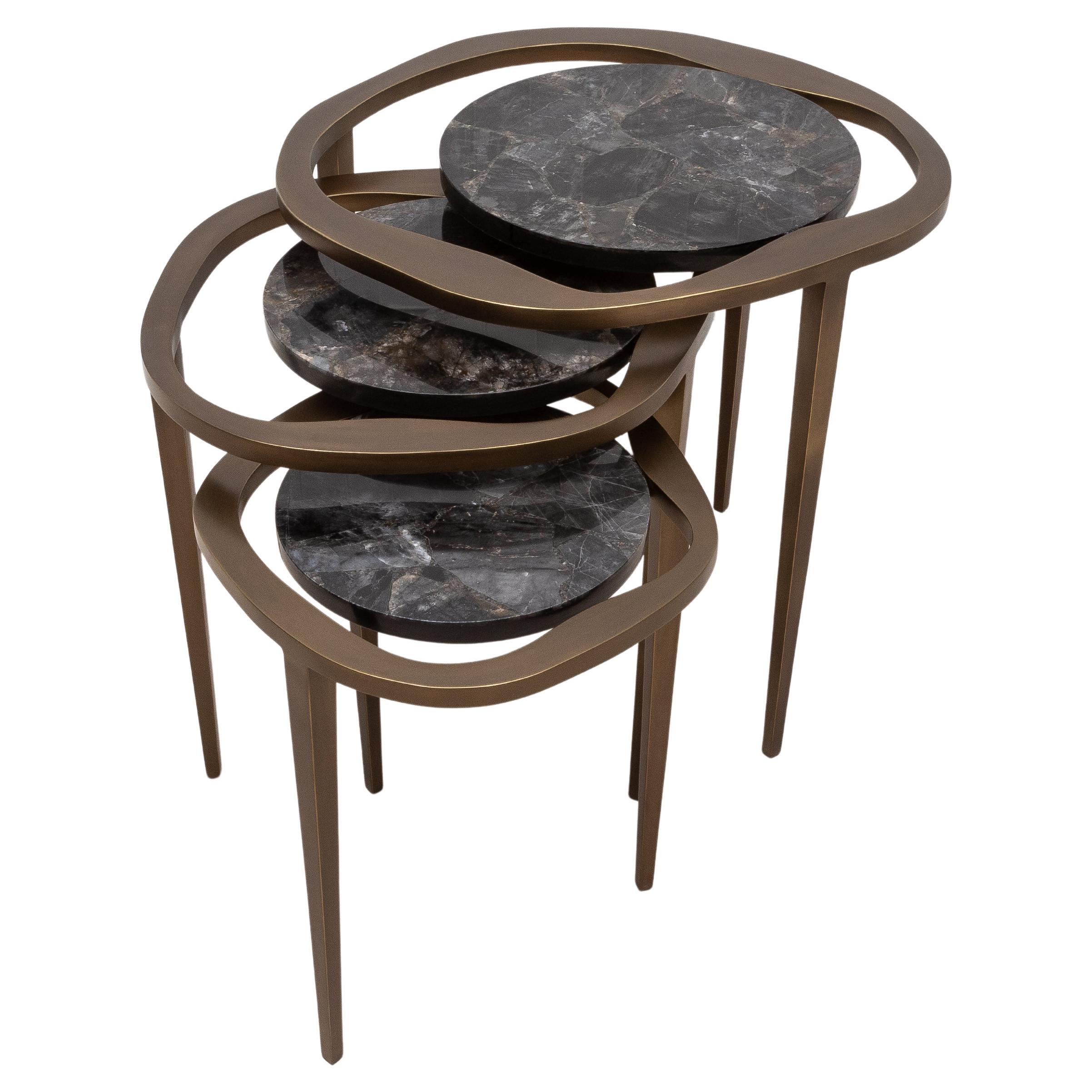 3er-Set Nisttische aus schwarzem Quarz mit Bronze Patina Messing von R&Y Augousti