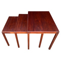 Vintage Set of 3 nesting tables in mahogany