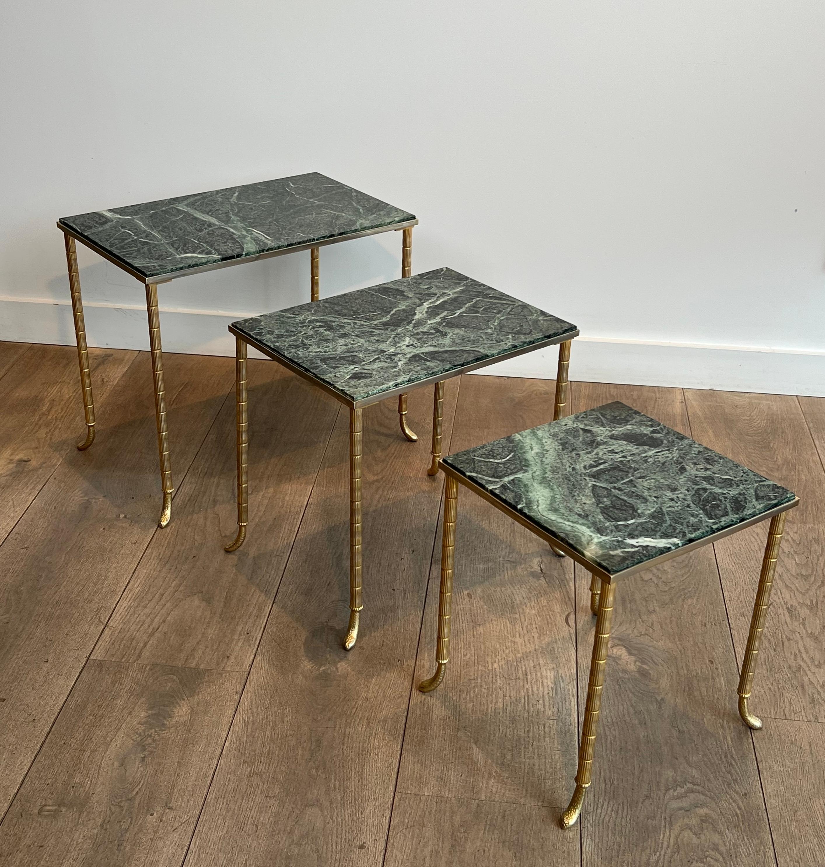 3er-Set Nischentische in Nickel & Gold mit grüner Marmorplatte von Maison Jansen im Angebot 6