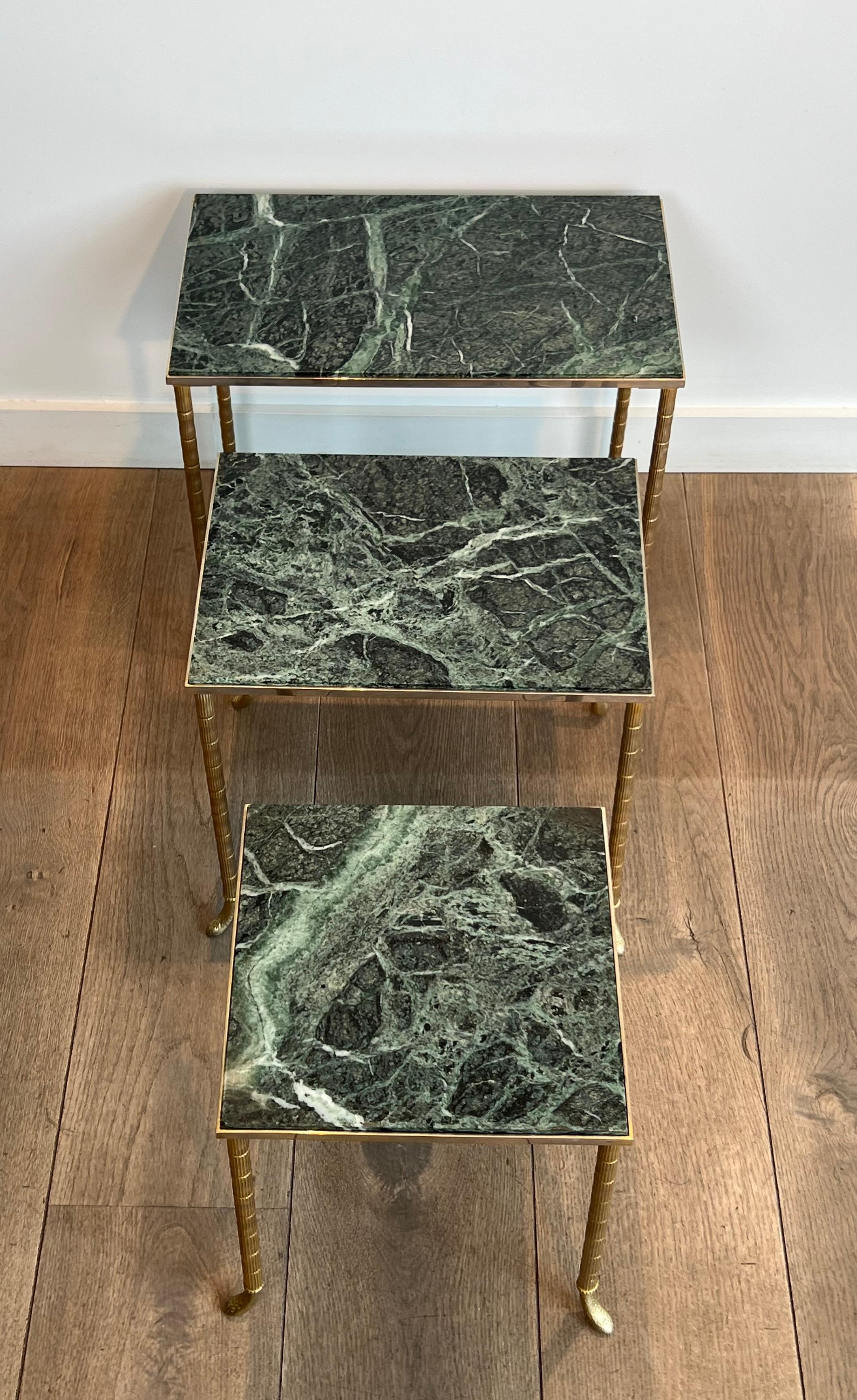 3er-Set Nischentische in Nickel & Gold mit grüner Marmorplatte von Maison Jansen im Angebot 8