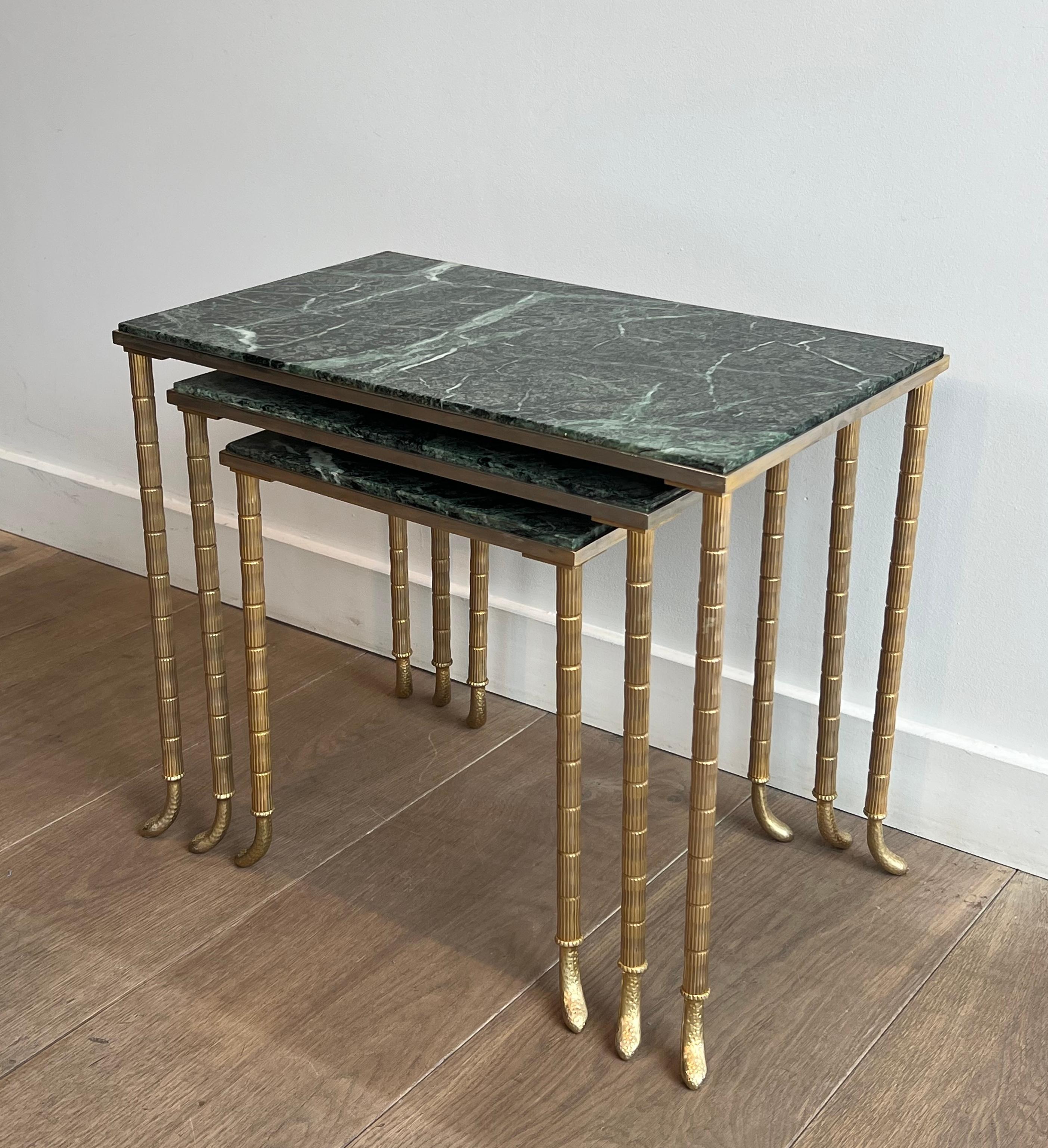 3er-Set Nischentische in Nickel & Gold mit grüner Marmorplatte von Maison Jansen im Angebot 11