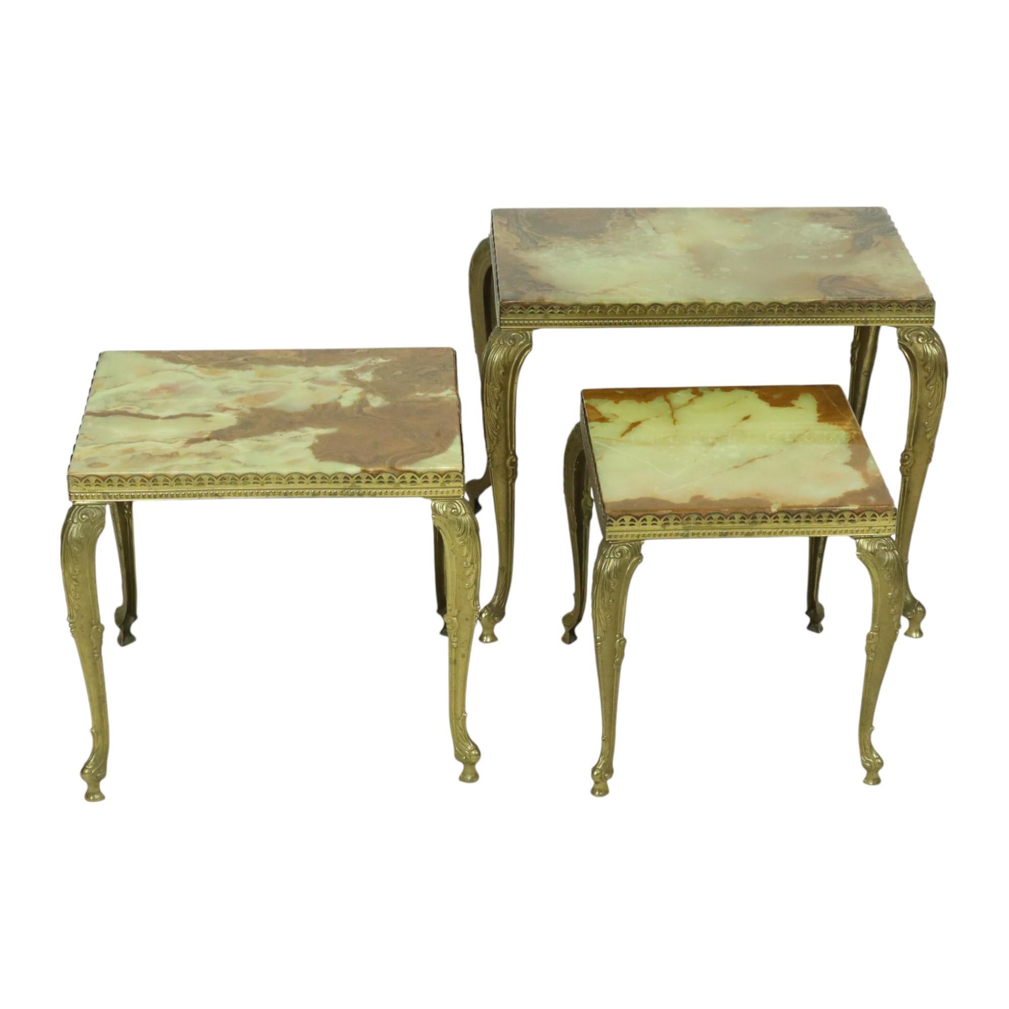 Ensemble de 3 tables gigognes Hollywood Regency en vente 7