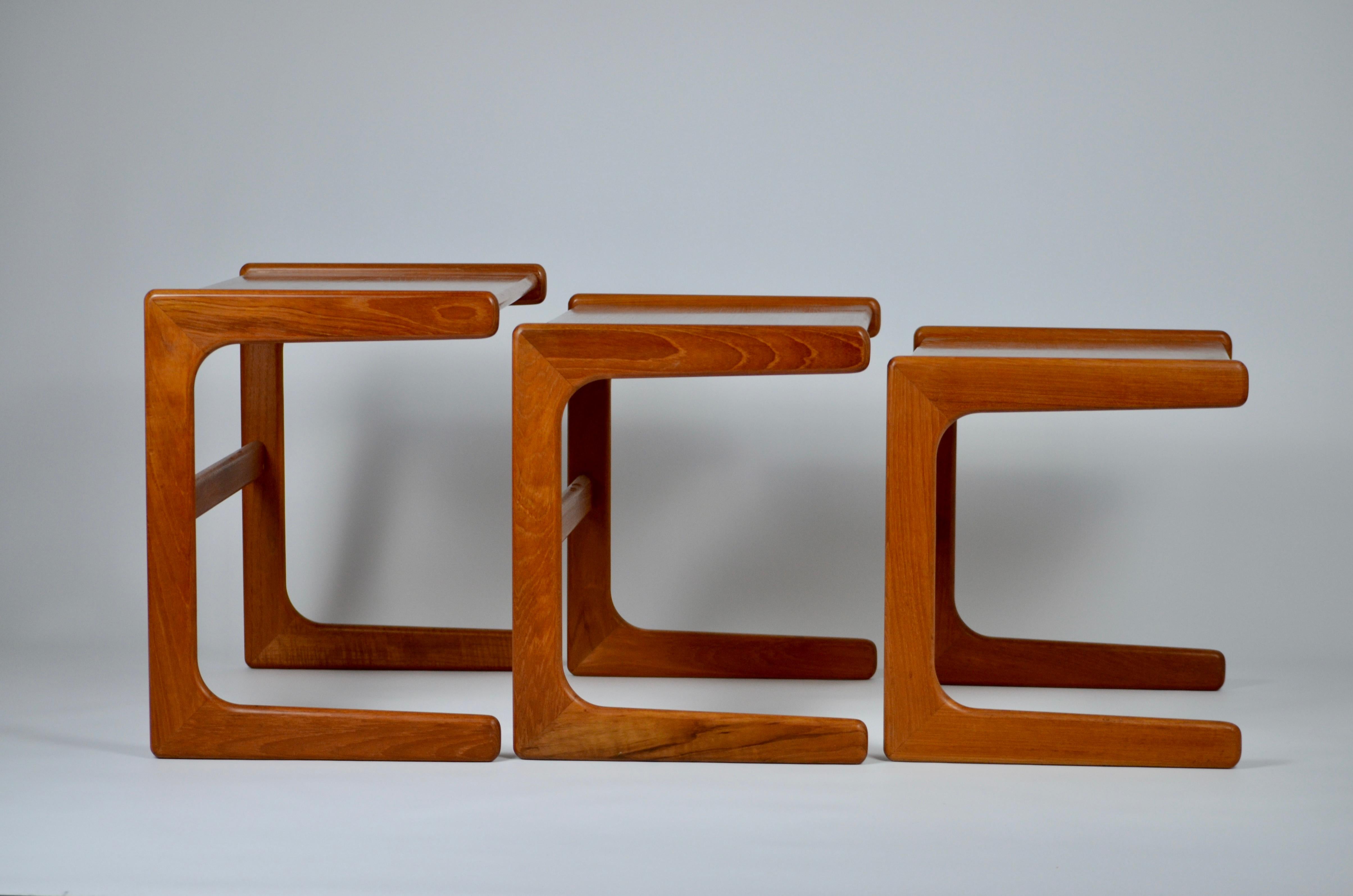 Mid-Century Modern Set of 3 Nesting Tables, Salin Nyborg, Danemark, 1960s
