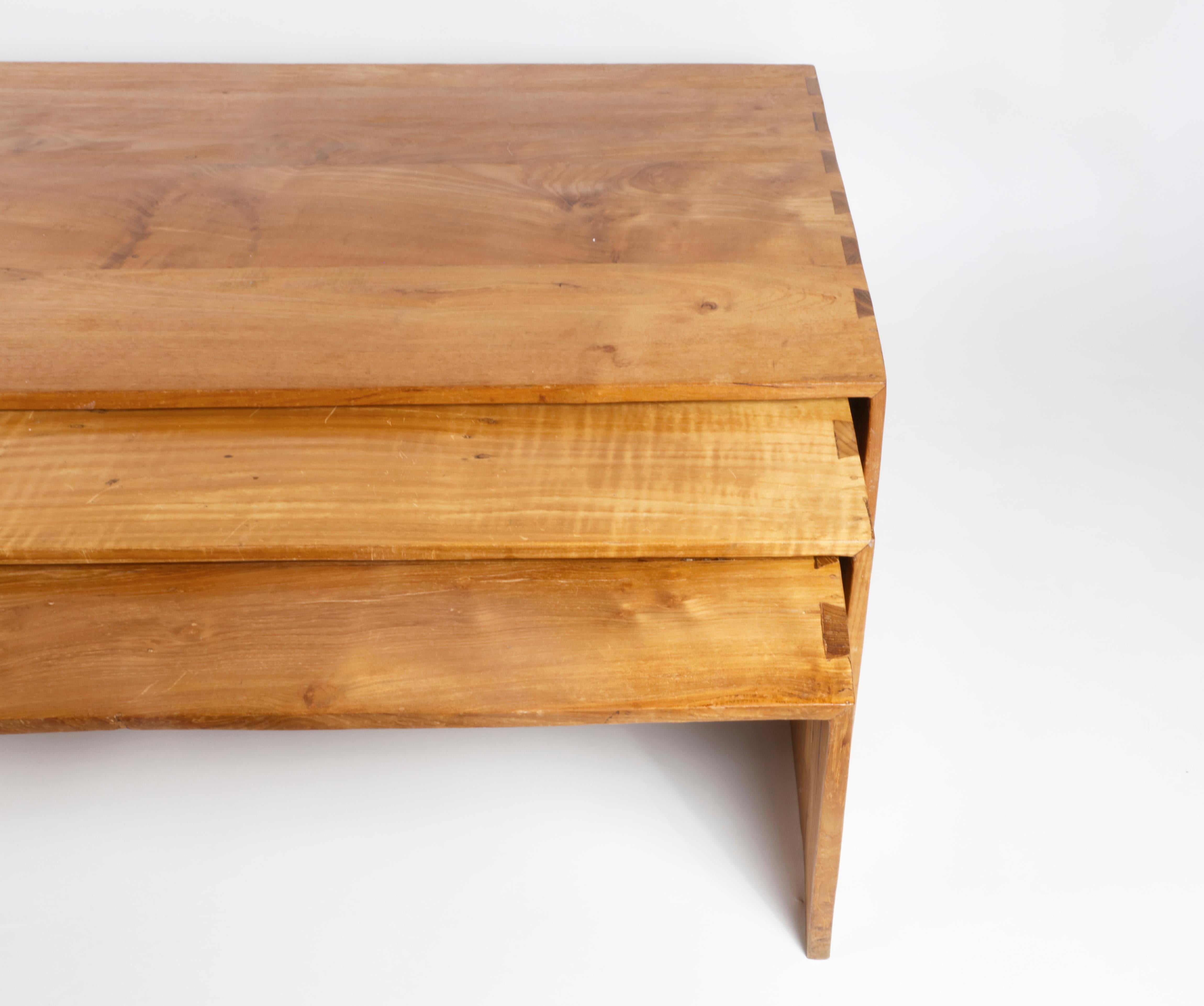 Set of 3 Nesting Wooden Coffee Tables In Good Condition In Bridgehampton, NY