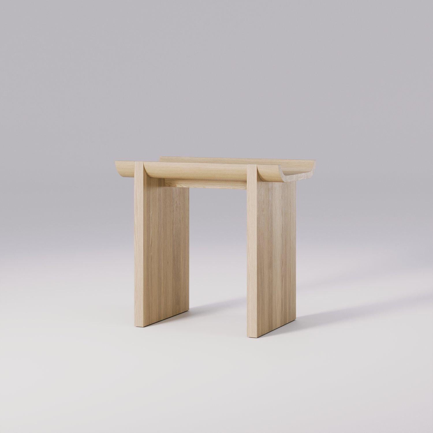 Ensemble de 3 tables d'appoint en chêne en vente 4