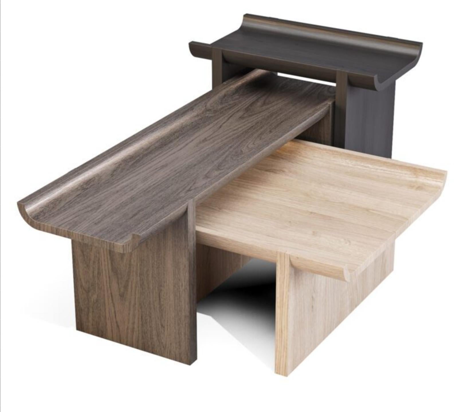 Ensemble de 3 tables d'appoint en chêne en vente 11