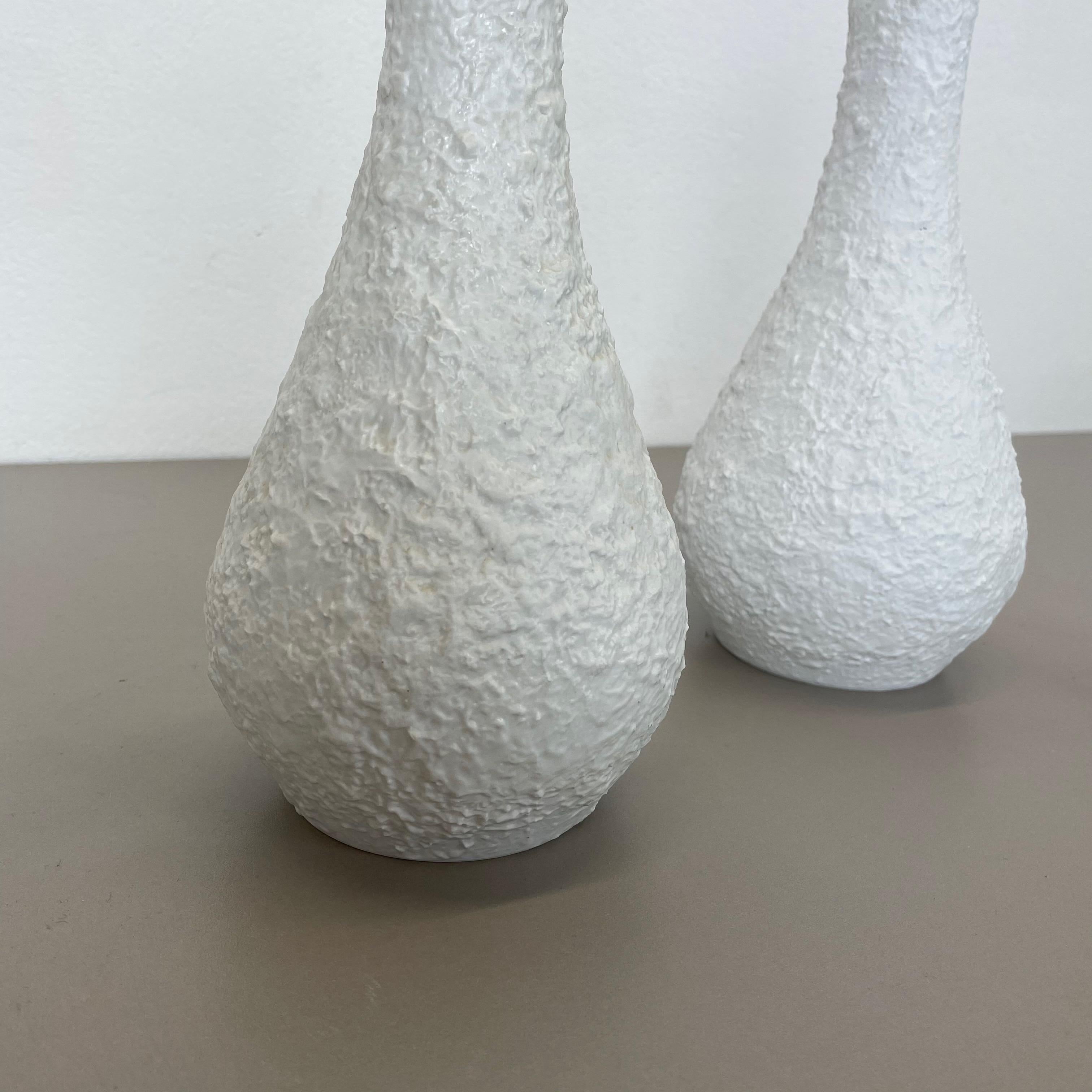 Ensemble de 3 vases en porcelaine biscuit OP Art d'Edelstein, Bavière, Allemagne, 1970 en vente 3