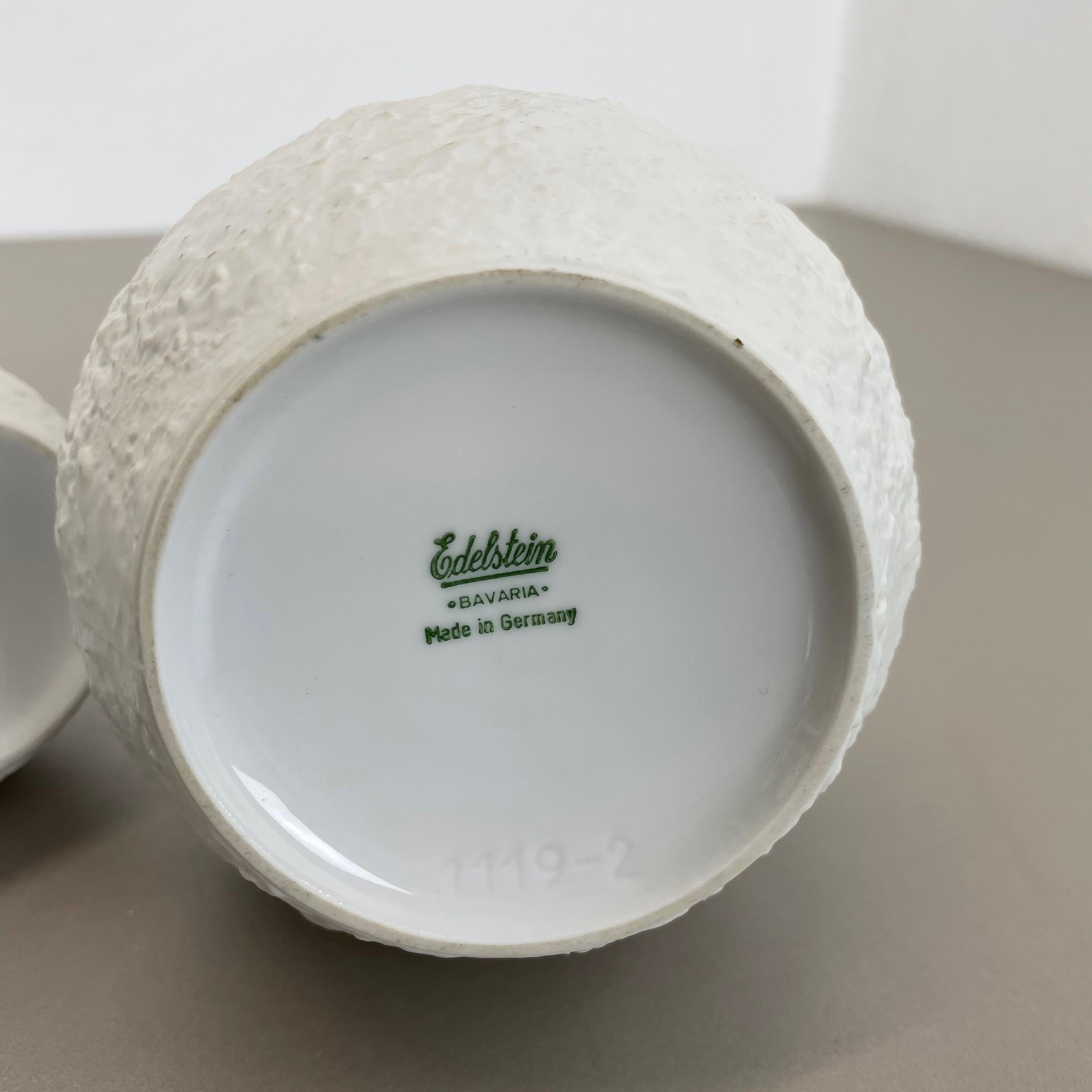 Set di 3 vasi in porcellana biscuit OP Art di Edelstein Bavaria, Germania, anni '70 in vendita 8
