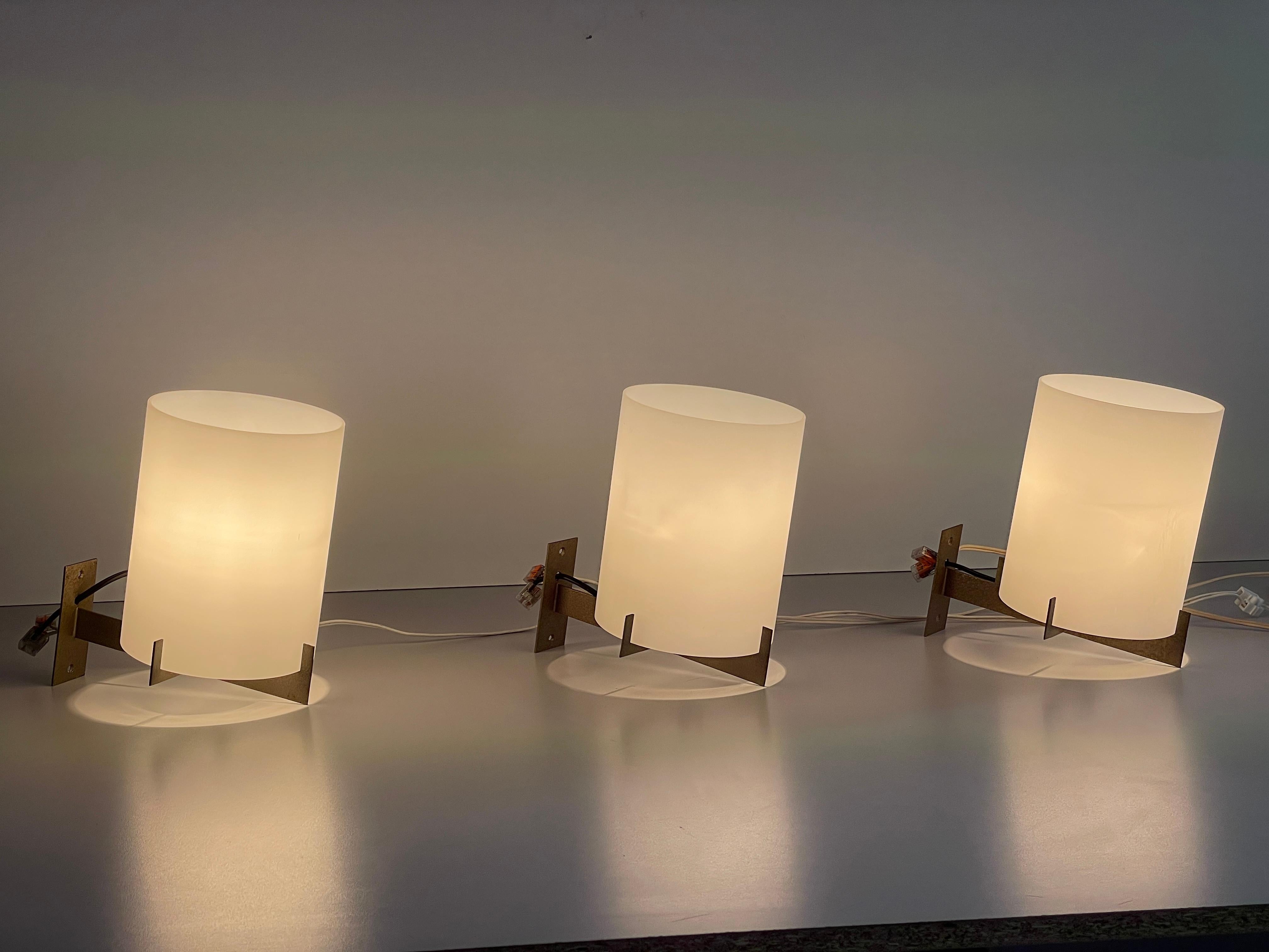 Juego de 3 apliques de cristal opalino de Ignazio Gardella para Azucena, años 50, Italia en venta 8