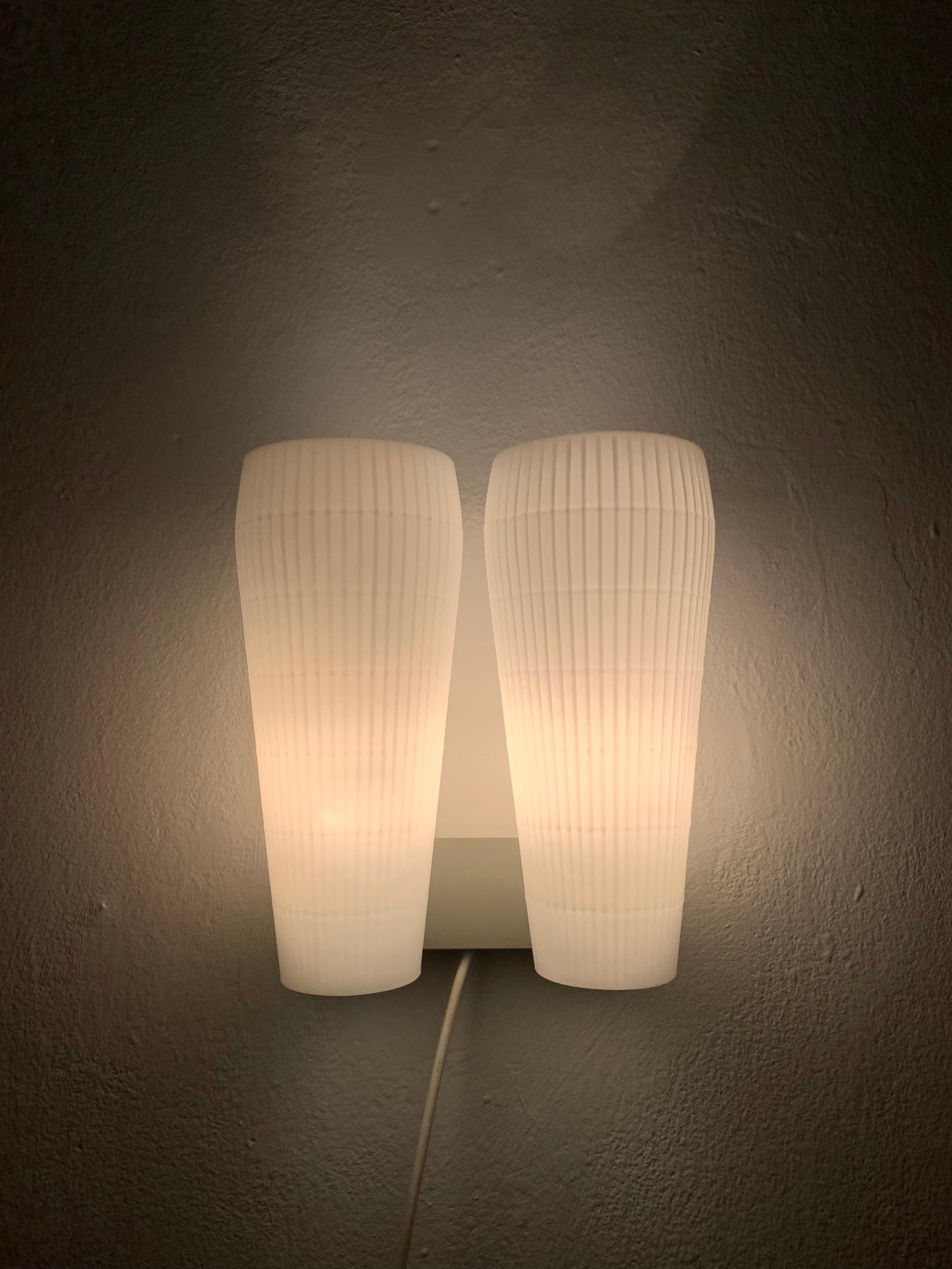 Set of 3 Opaline Wall Lamps by Aloys Gangkofner for Peill and Putzler For Sale 1