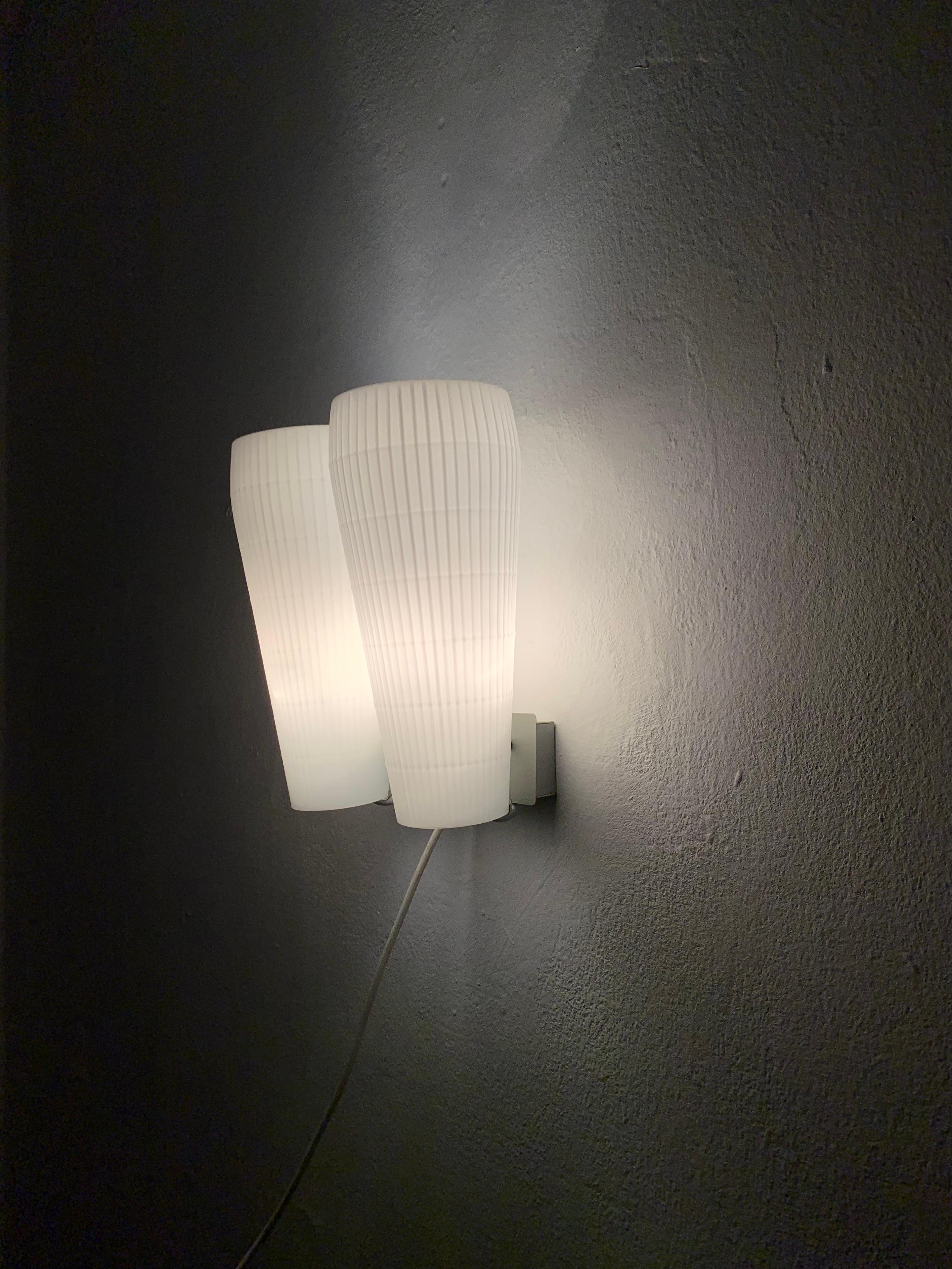 Set of 3 Opaline Wall Lamps by Aloys Gangkofner for Peill and Putzler For Sale 2