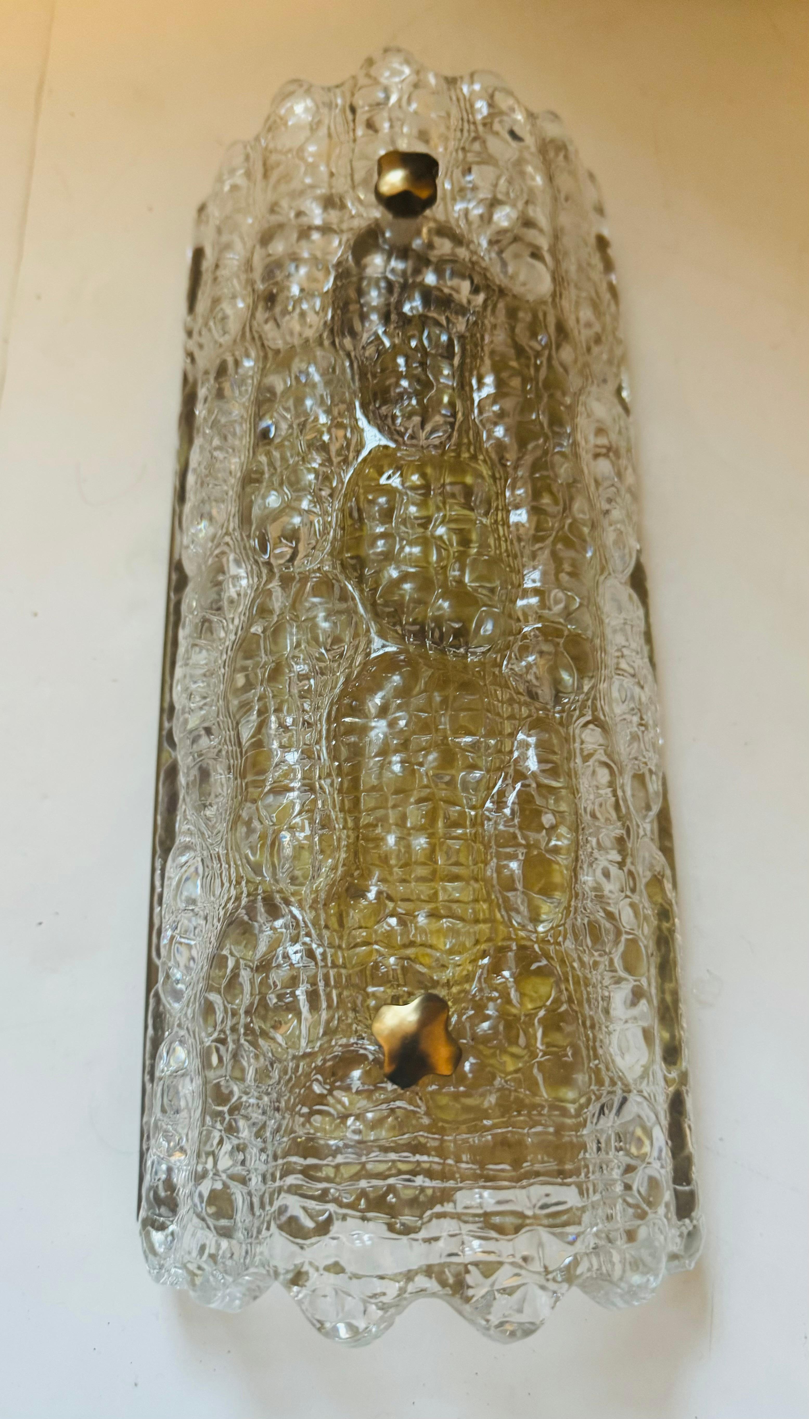 Set di 3 lampade da parete Orrefors in cristallo del 1960, Svezia, metà del secolo scorso in vendita 1