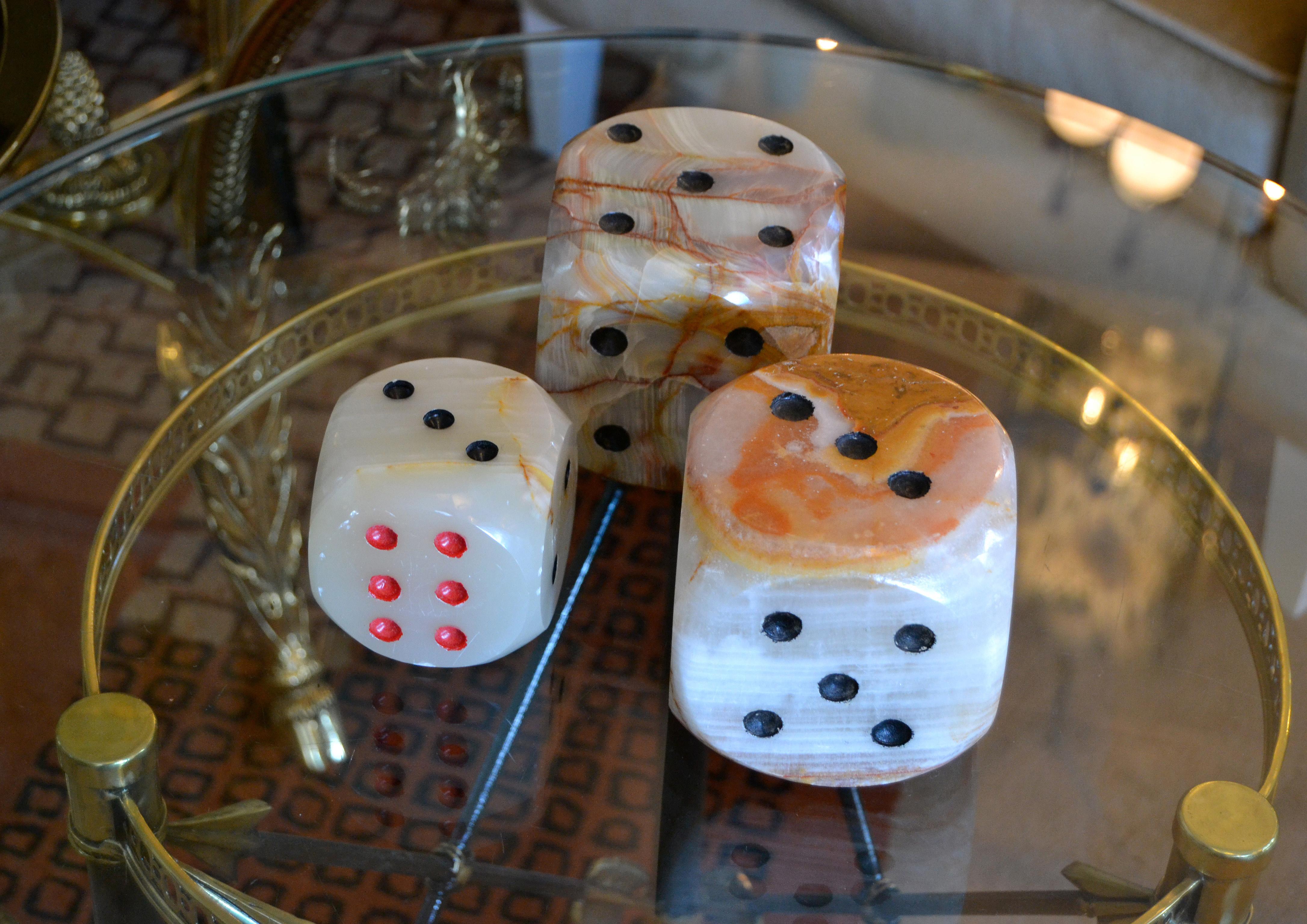 Set of 3 Oversized Mid-Century Modern Handcrafted Marble & Onyx Dice Sculptures For Sale 5