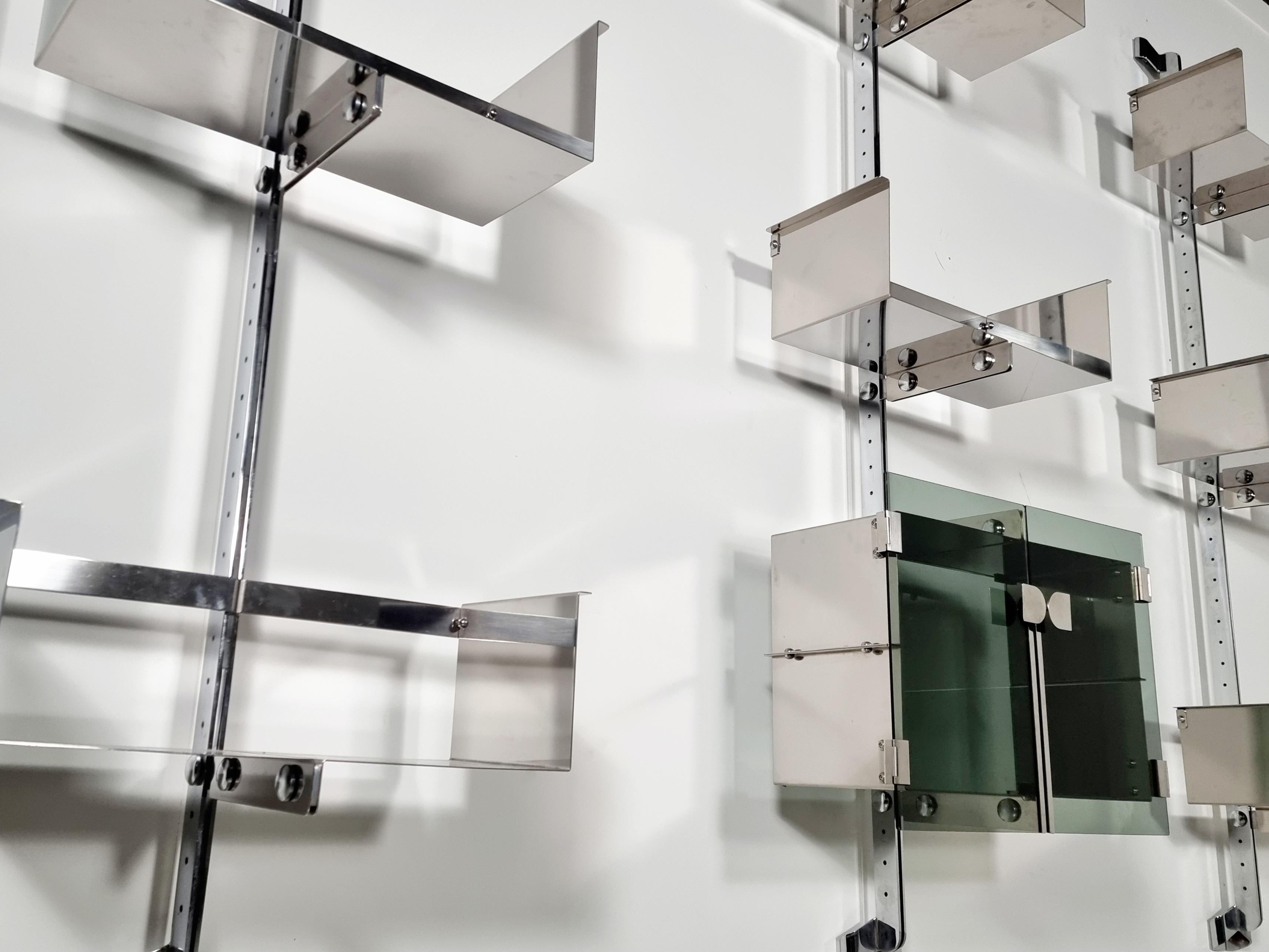  P700 Proposal Wall-Unit in chrome and glass, Vittorio Introini, Saporiti For Sale 3