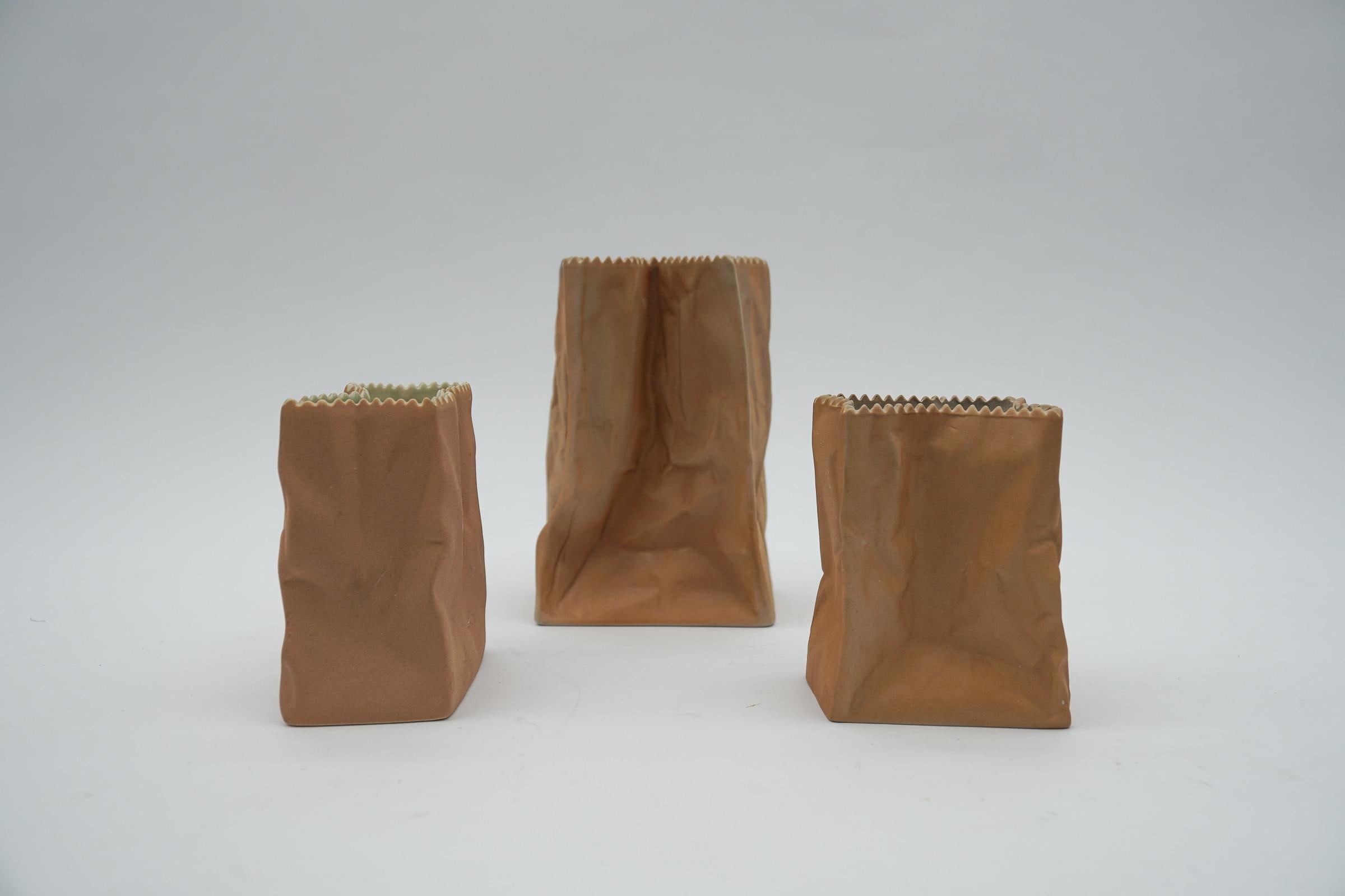 Mid-Century Modern Ensemble de 3 vases en forme de sac en papier de Tapio Wirkkala pour Rosenthal, Allemagne, années 1960 en vente