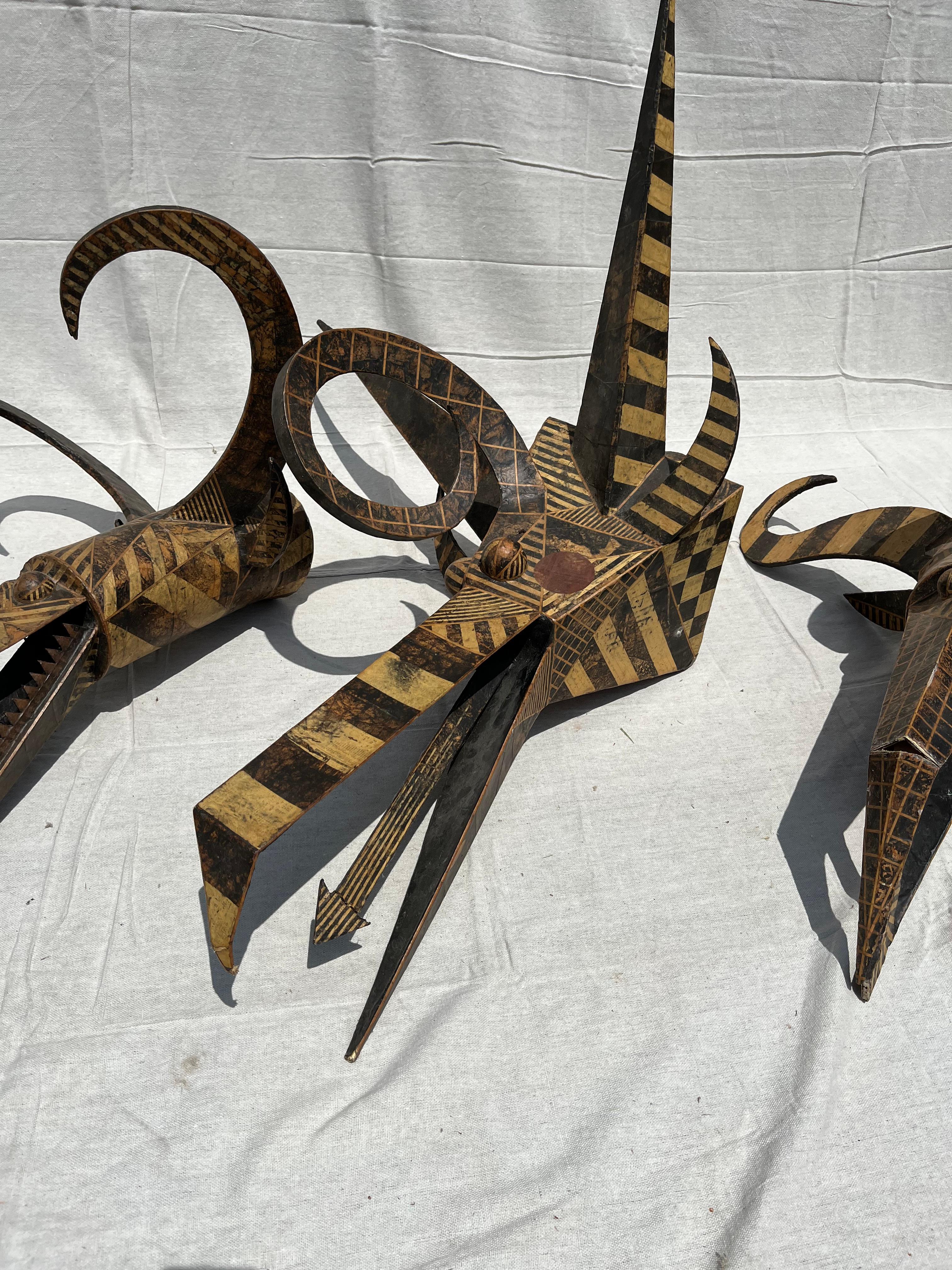Set von 3 Mache-Gargoyle-Kopfleisten aus Papier von Peter Winter im Angebot 1