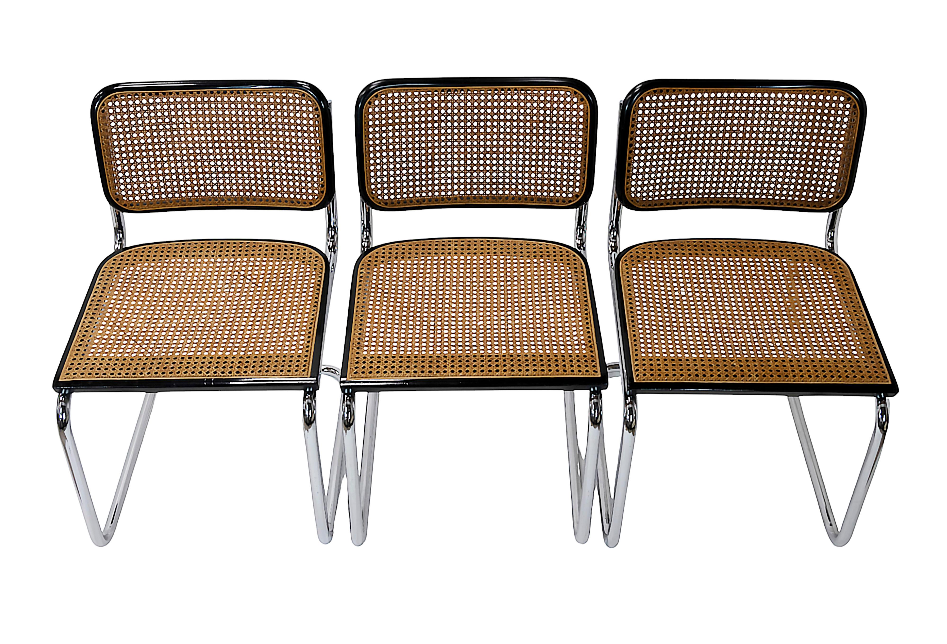 Satz mit 3 Stück. Marcel Breuer Cesca-Stühle (Mitte des Jahrhunderts) von Gavina (Moderne der Mitte des Jahrhunderts) im Angebot