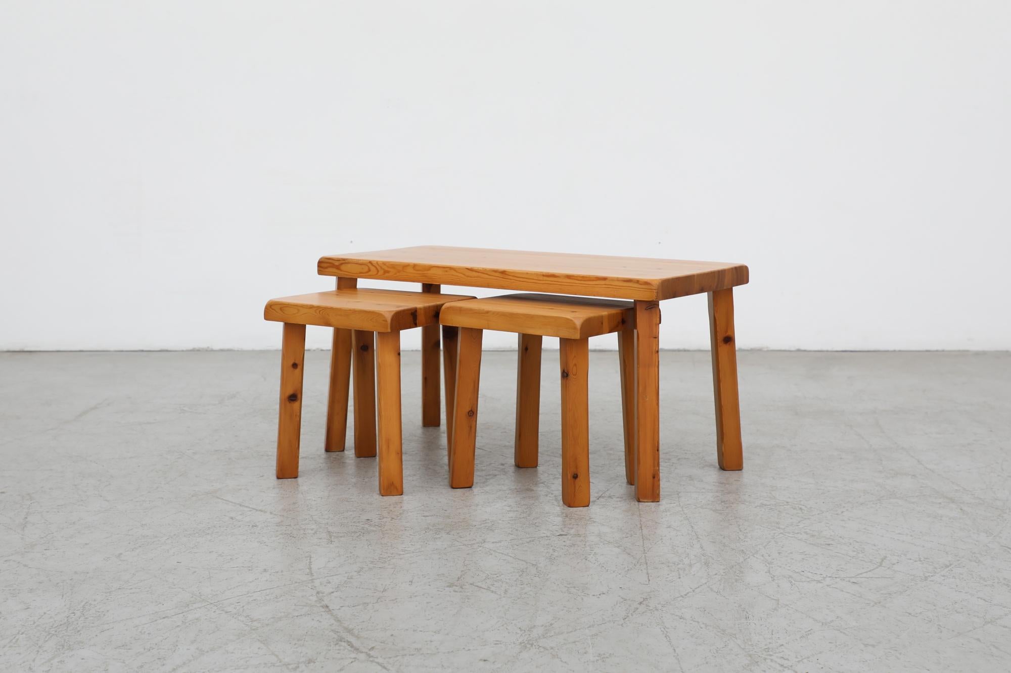 Dutch Set of 3 Pine Charlotte Perriand Style Brutalist Nesting Tables For Sale