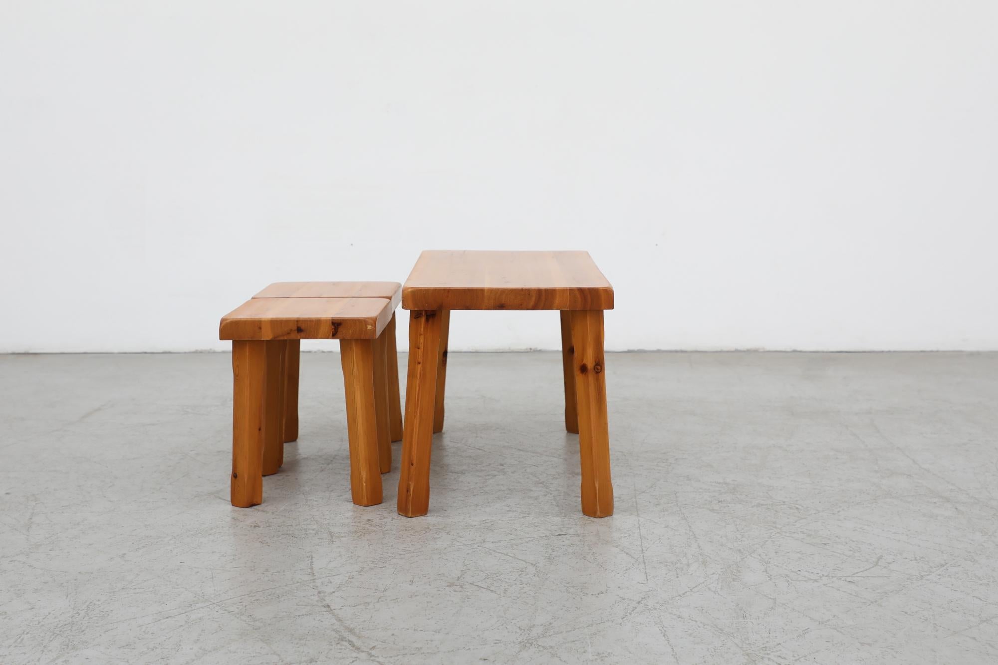 Set of 3 Pine Charlotte Perriand Style Brutalist Nesting Tables In Good Condition For Sale In Los Angeles, CA