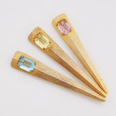 Satz von 3 spitzen vergoldeten Broschen mit Pastellkristallen im Smaragdschliff von DeNicola, 1960er Jahre