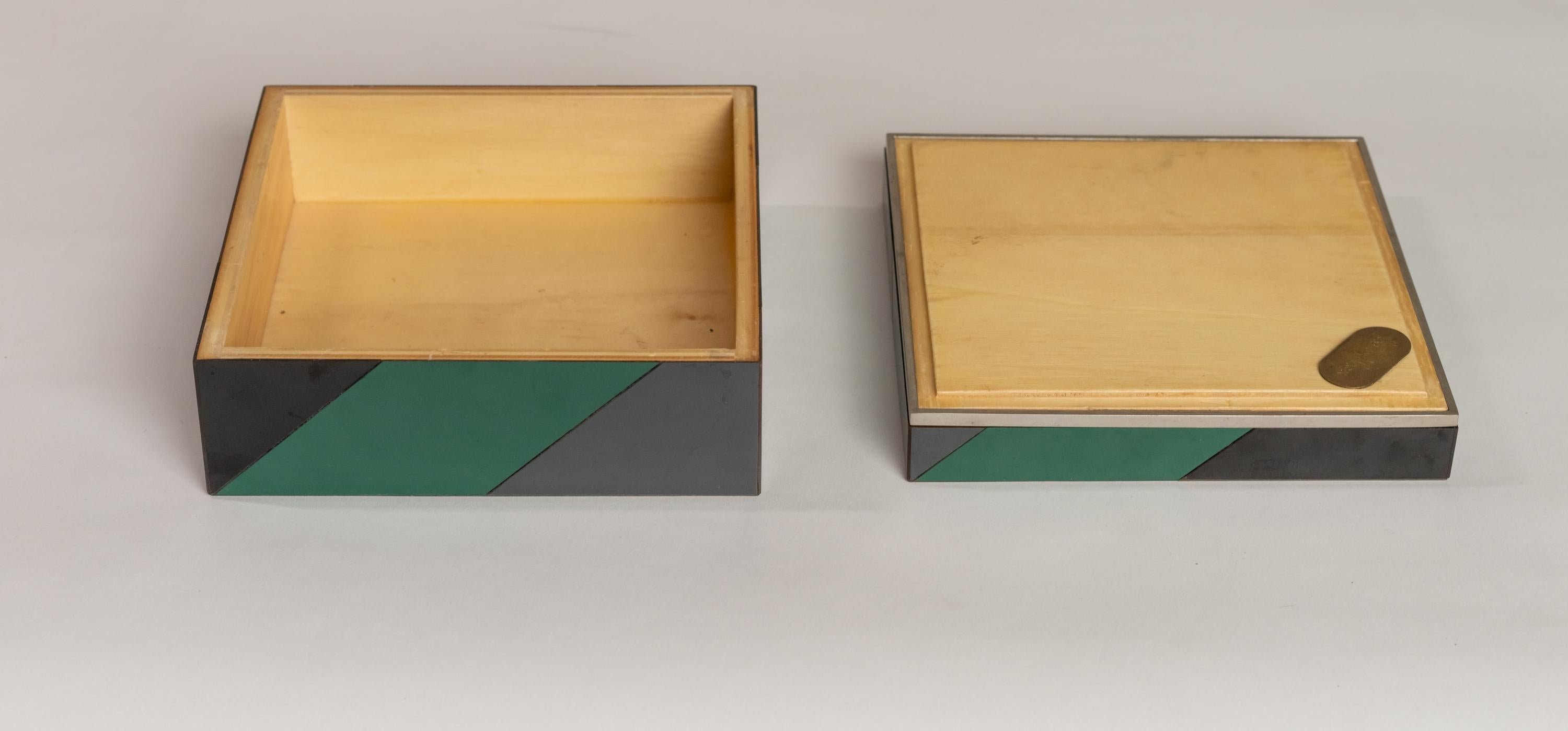 Set of 3 Polychrome and Laminated and Polished Nickel Art Deco Style Boxes For Sale 10