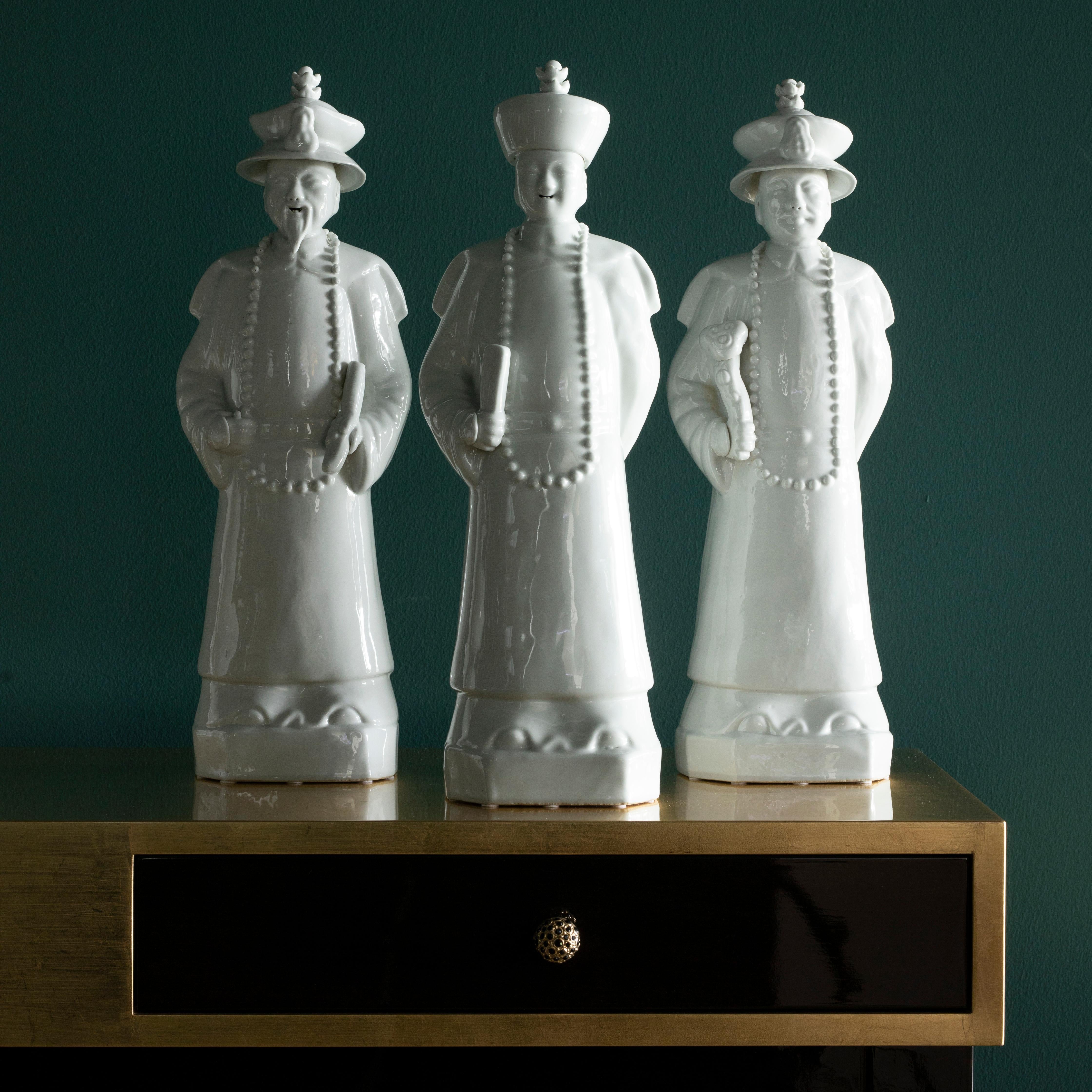 Set/3 Qing Emperor Porcelain Statues, Lusitanus Home Collection by Legend of Asia.

Real chinese porcelain statues in white, produced by hand with traditional methods. The longtime relationship between Portugal and Macau is celebrated with this