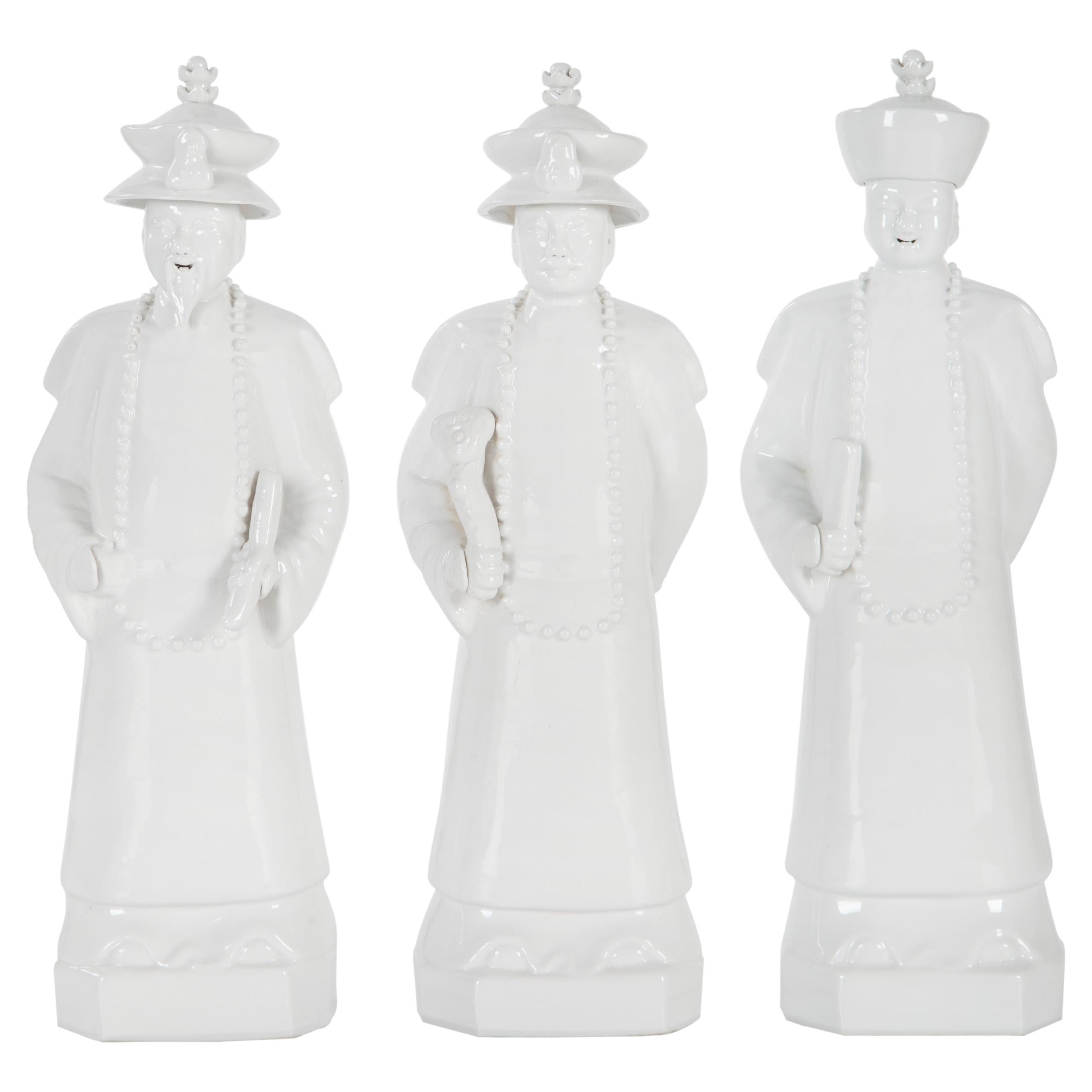 Ensemble de 3 statues d'empereurs Qing, blanches, moulées à la main et peintes à la main