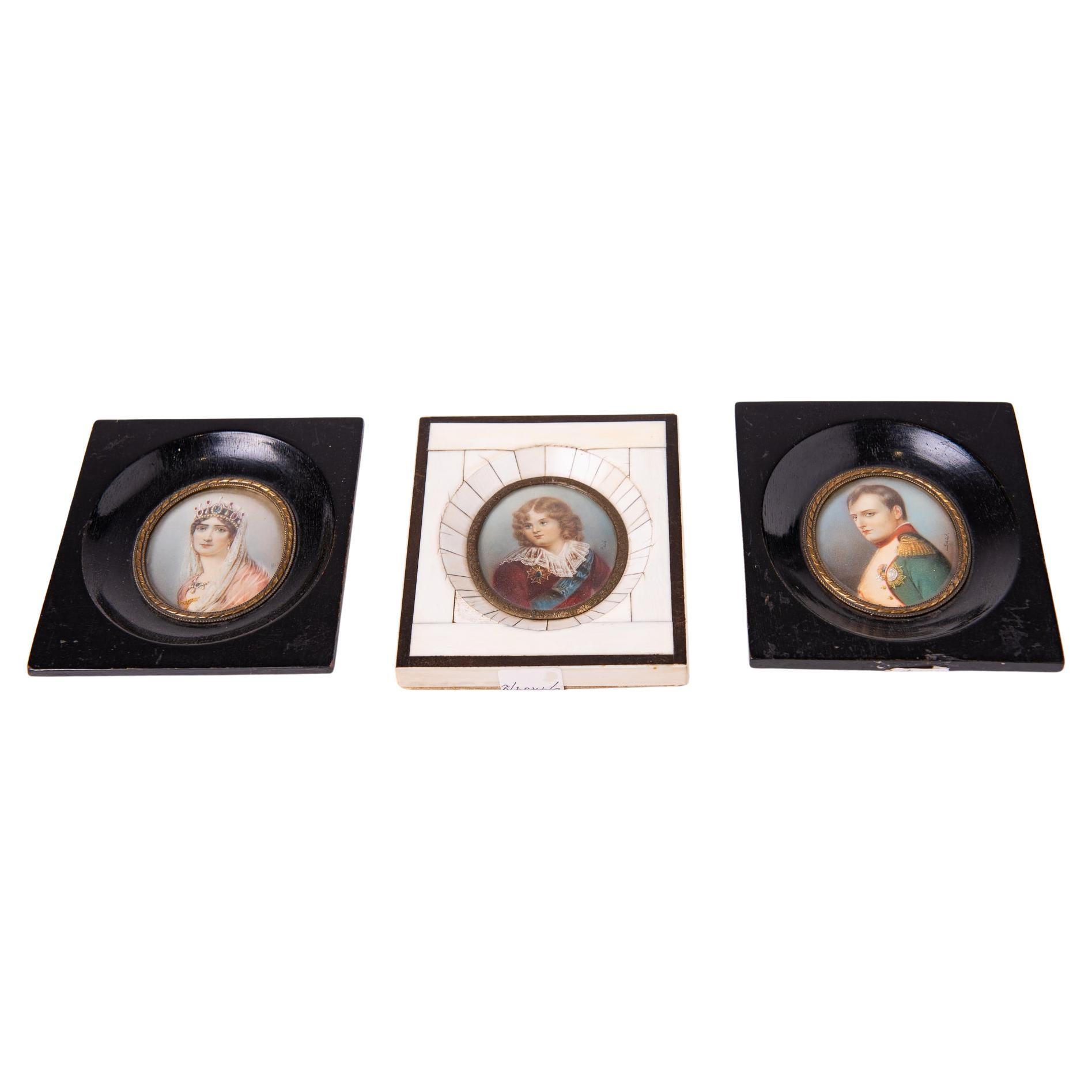 Conjunto de 3 retratos de Napoleón con su mujer y su hijo Neoclásico en venta