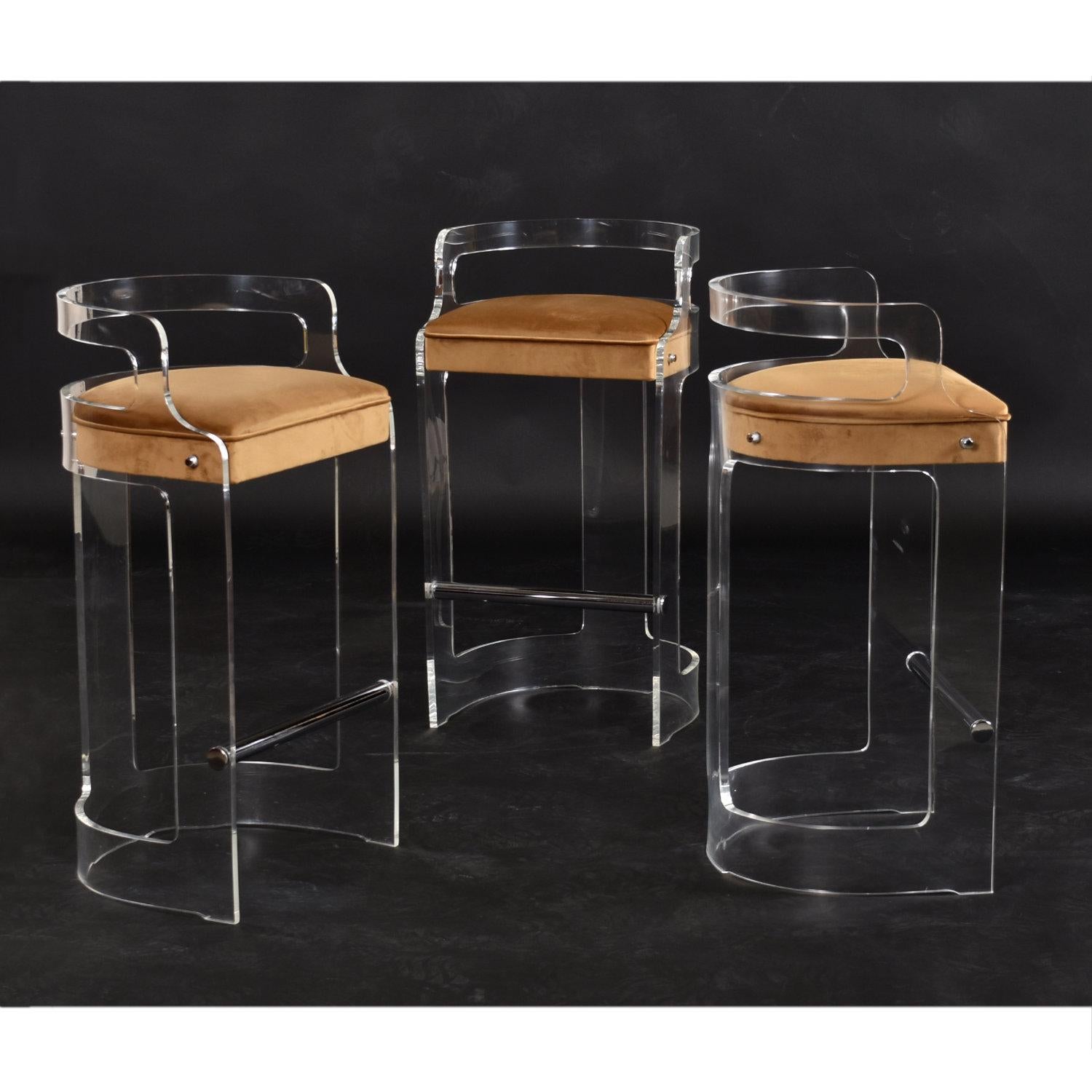 Mid-Century Modern Set of 3 Post Modern Curved Clear Acrylic Lucite Bar Stools by HIl MFG