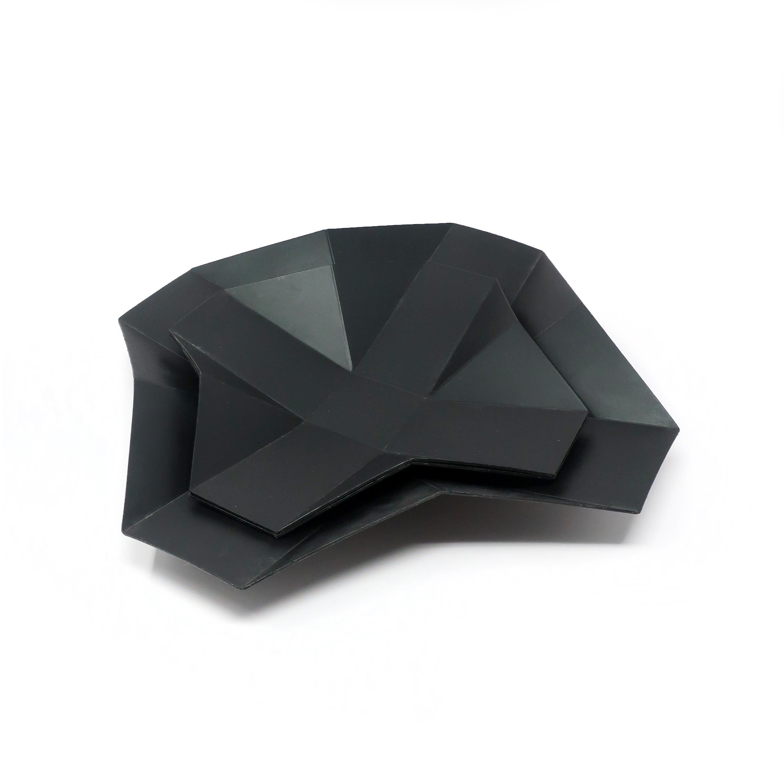 Postmoderne Ensemble de 3 plateaux Origami postmodernes par Tair Mercier  en vente