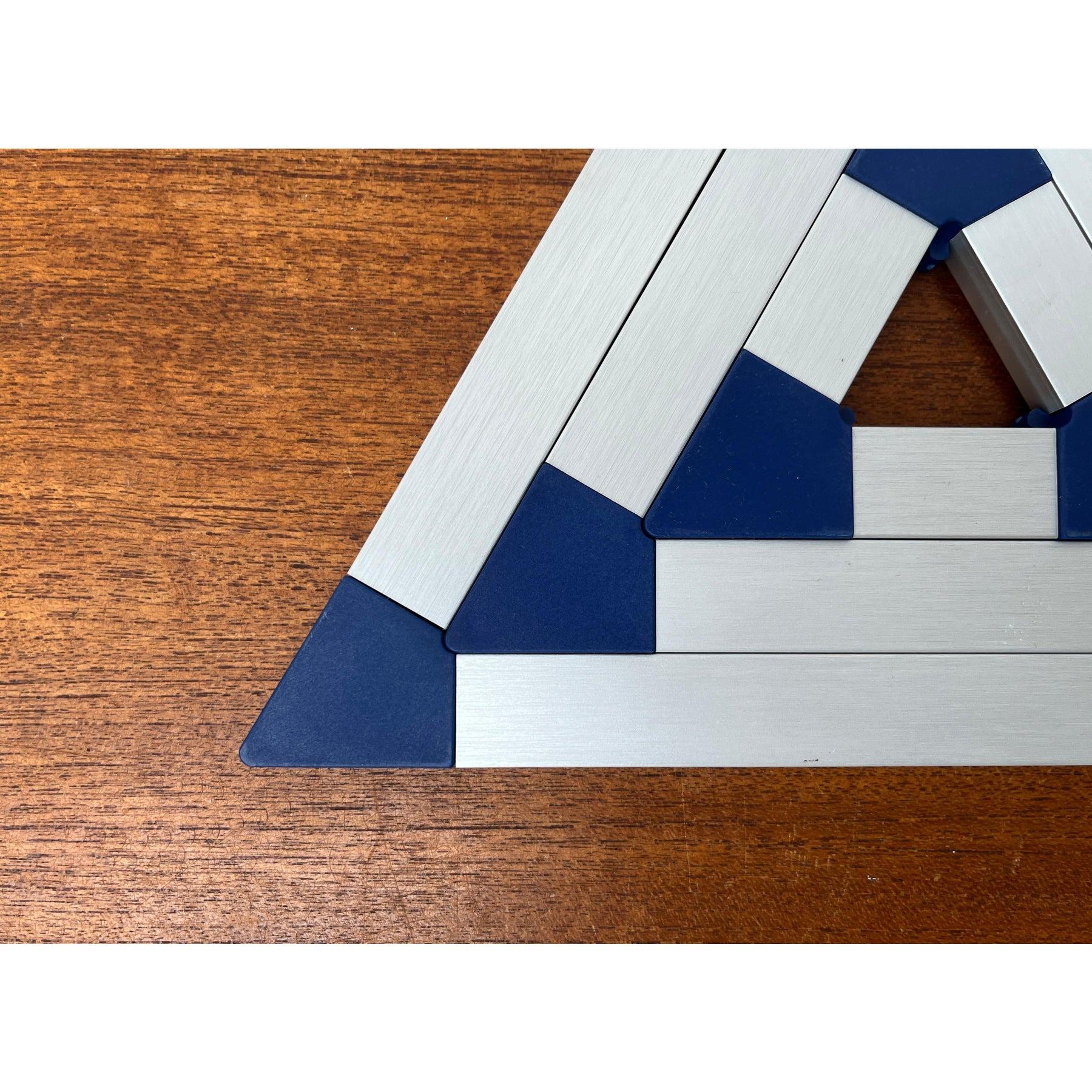 Set of 3 Postmodern Triangular Trivet Coasters by Jorgen Meldgaard, 1980s In Excellent Condition For Sale In Hamburg, DE