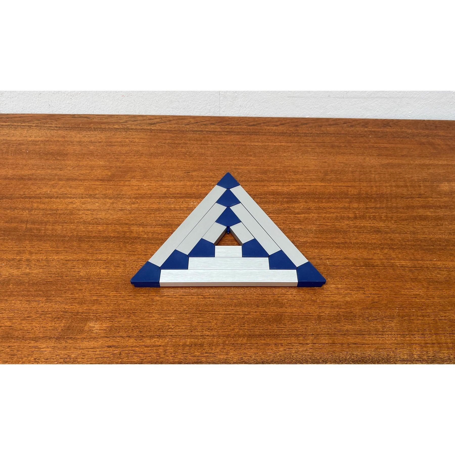 Set of 3 Postmodern Triangular Trivet Coasters by Jorgen Meldgaard, 1980s For Sale 2