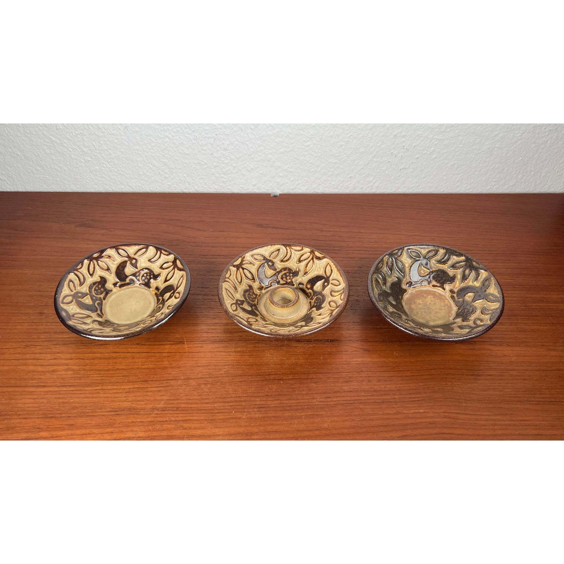 Juego de 3 cuencos y candelabro de cerámica de Michael Andersen Keramik, años 60 Cerámico en venta