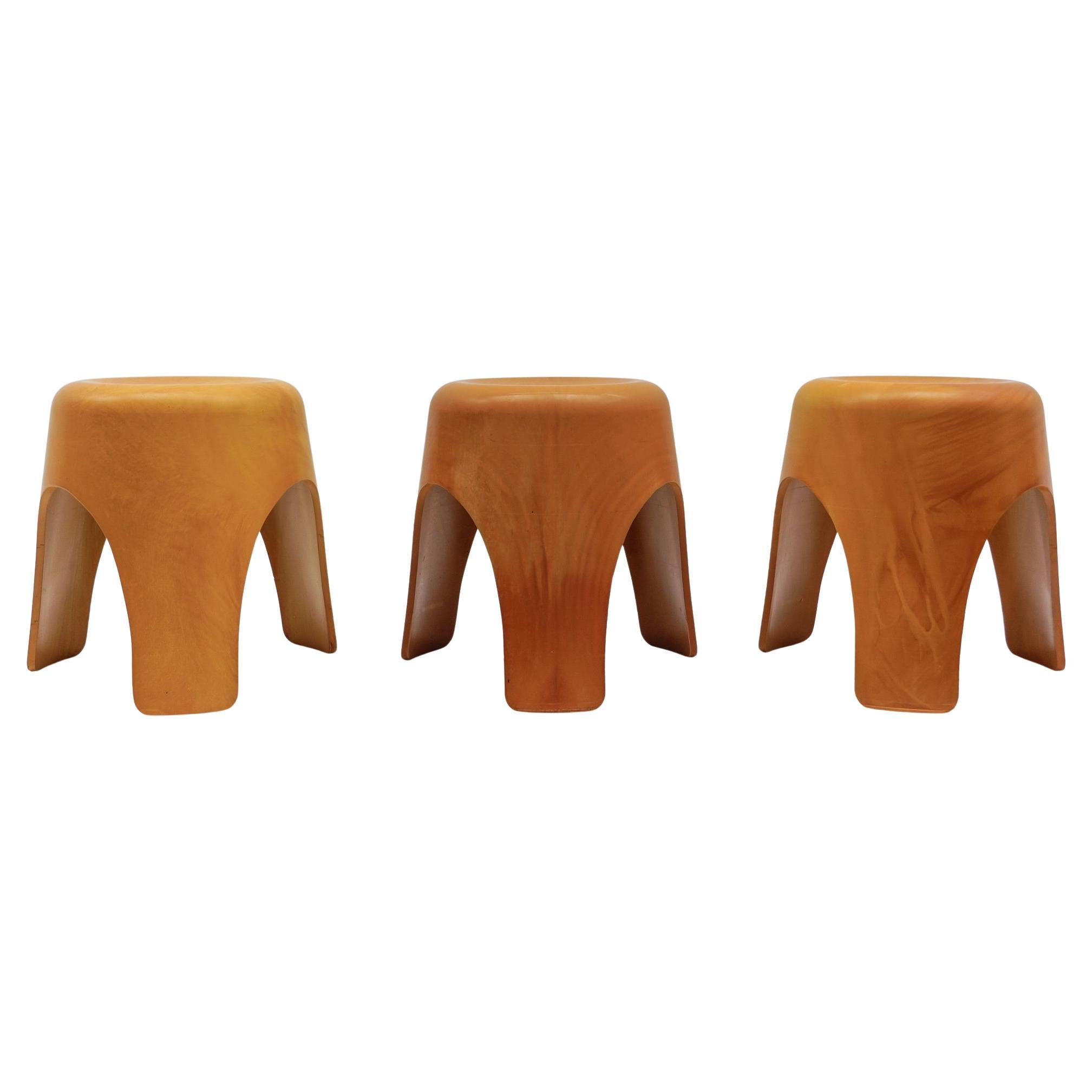 Ensemble de 3 tabourets prototypes d'éléphant attribués à Sori Yanagi, années 1950