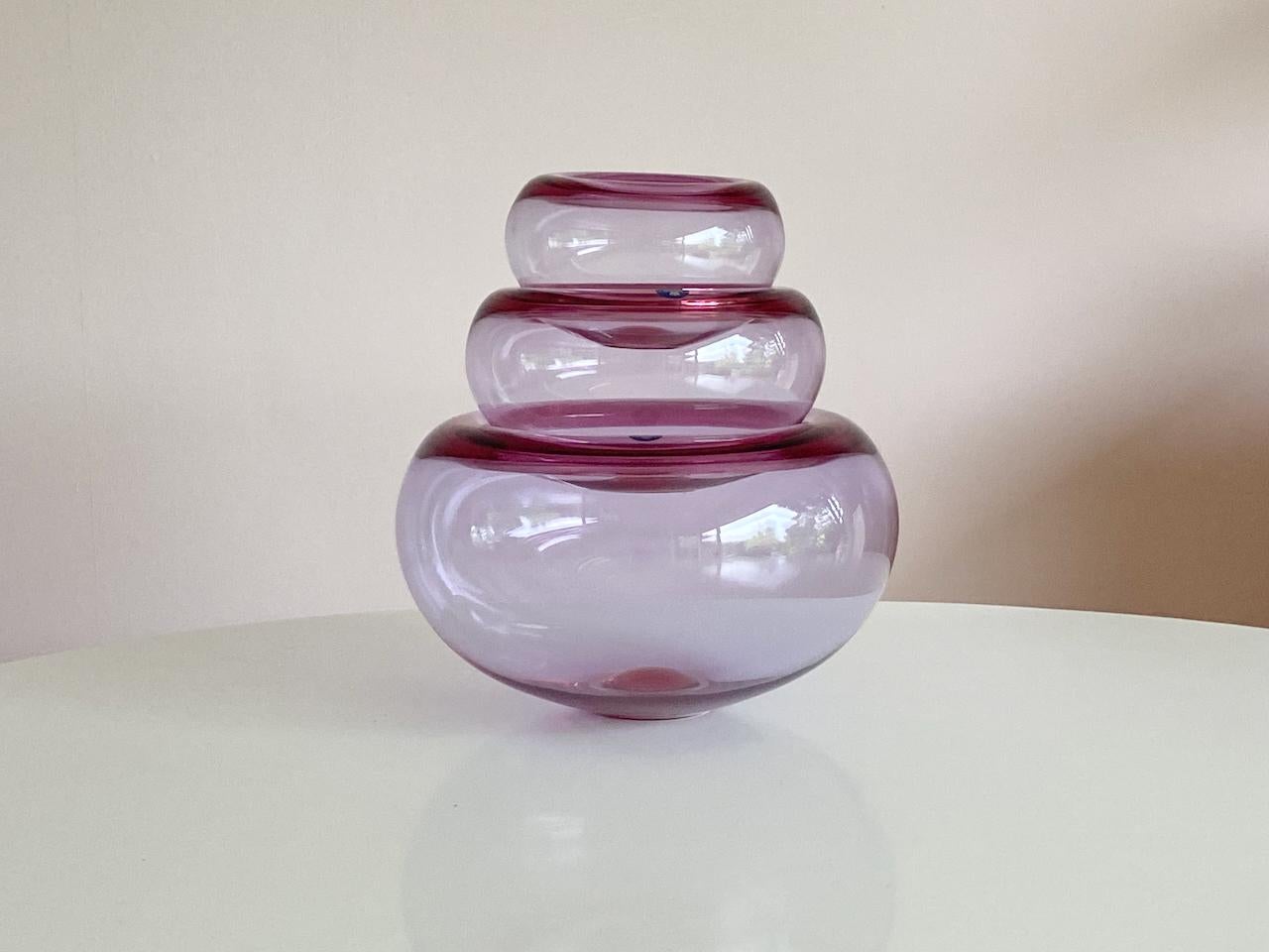 Mid-Century moderno Set di 3 ciotole in vetro viola Royal Copenhagen Provence by Per Lütken Denmark in vendita