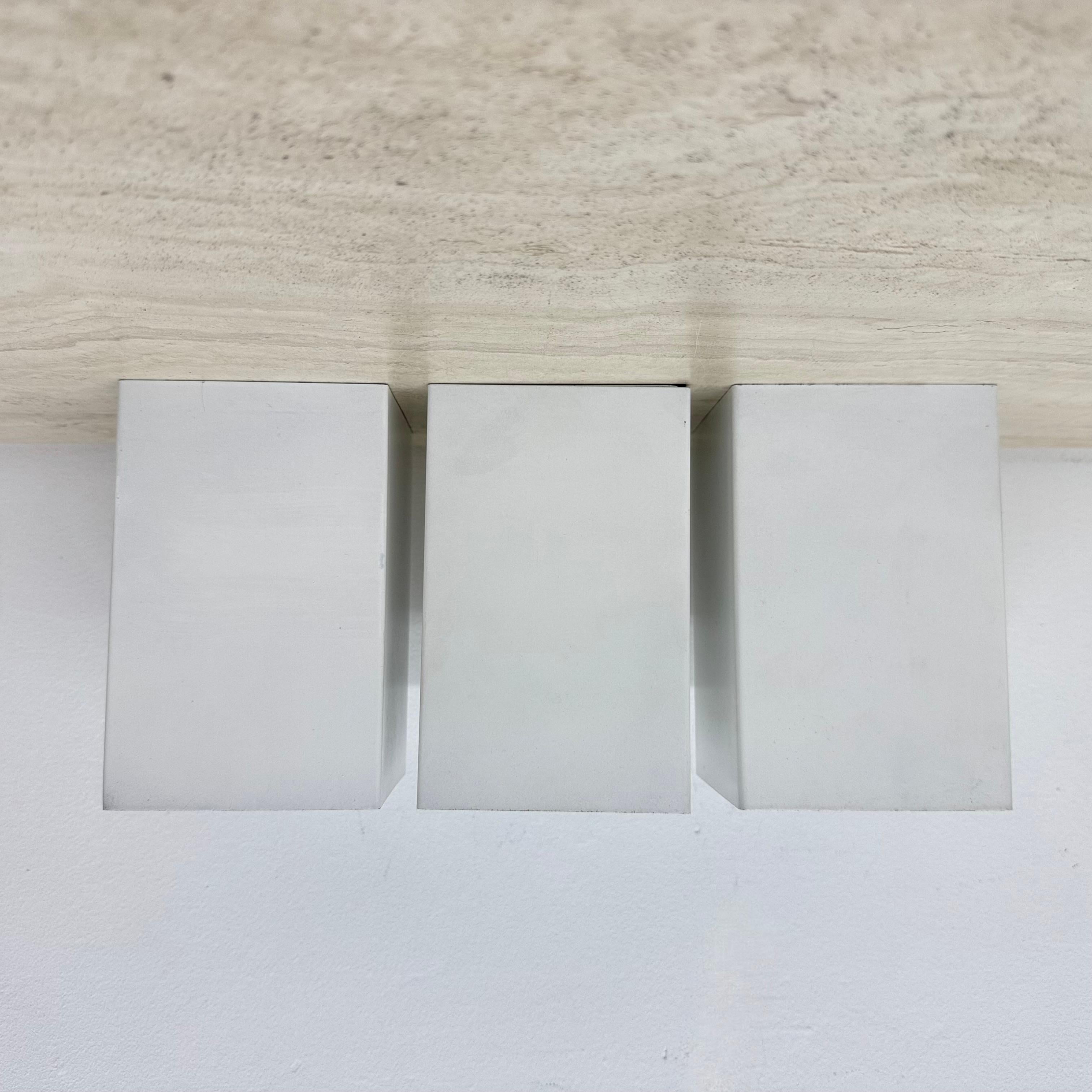 Set di 3 lampade da parete/soffitto dal design minimalista RAAK P300 , anni '70 in vendita 5