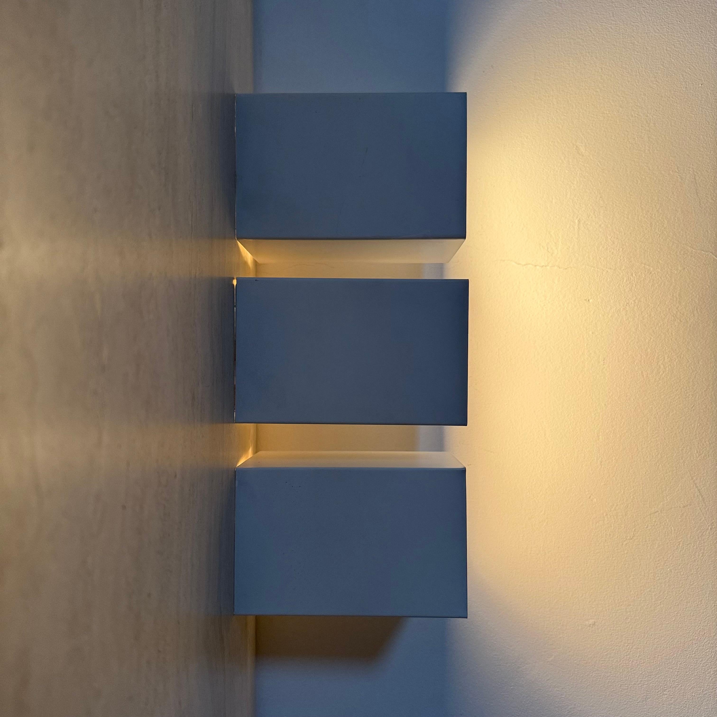 Mid-Century moderno Set di 3 lampade da parete/soffitto dal design minimalista RAAK P300 , anni '70 in vendita