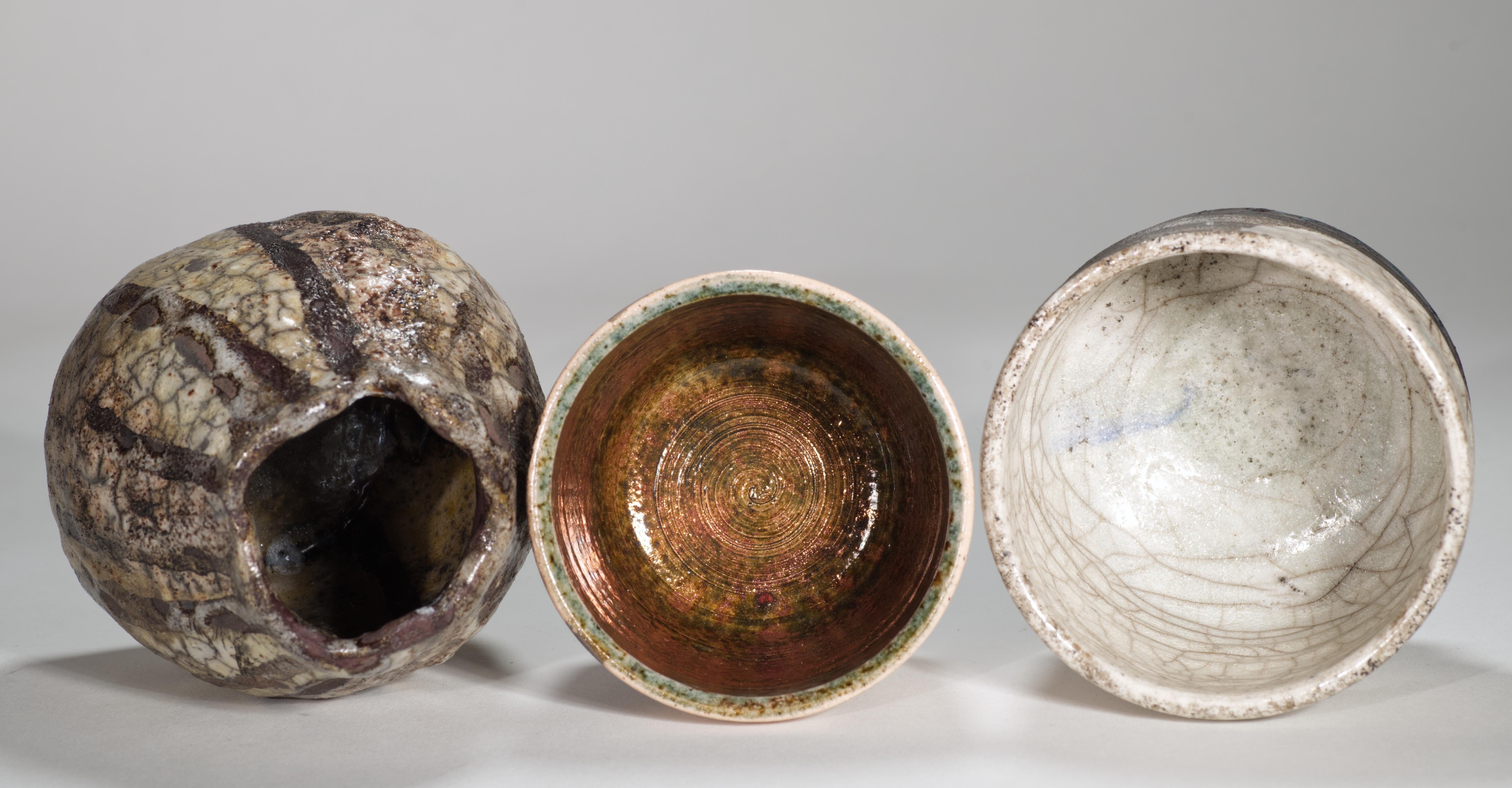 Set di 3 vasi con smalti Raku e Craquelure, Studio Pottery americano In condizioni buone in vendita a Clifton Springs, NY