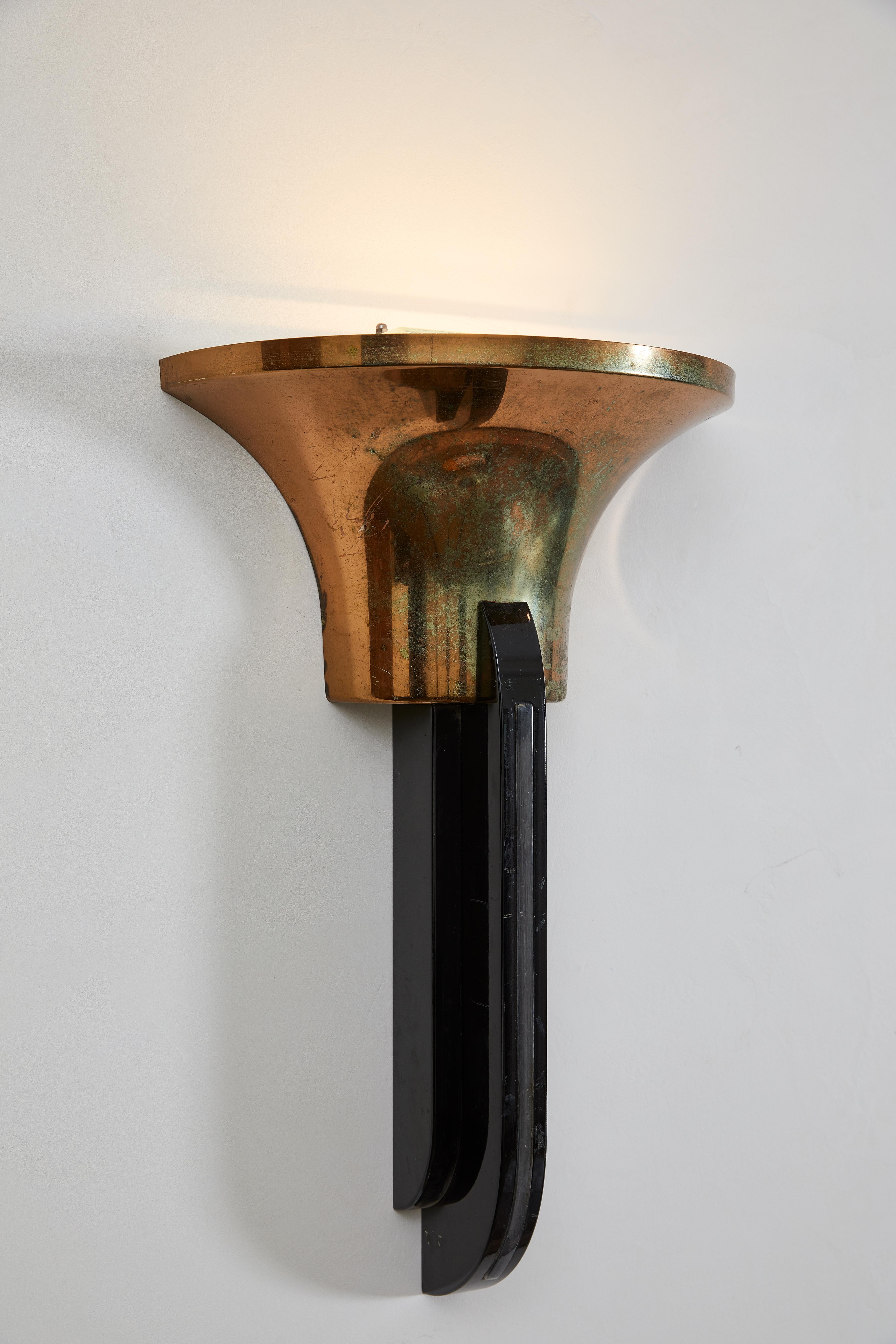 Lucidato Set di 3 rare e grandi lampade da parete Art Déco di Jean Perzel, Parigi, circa 1930 in vendita