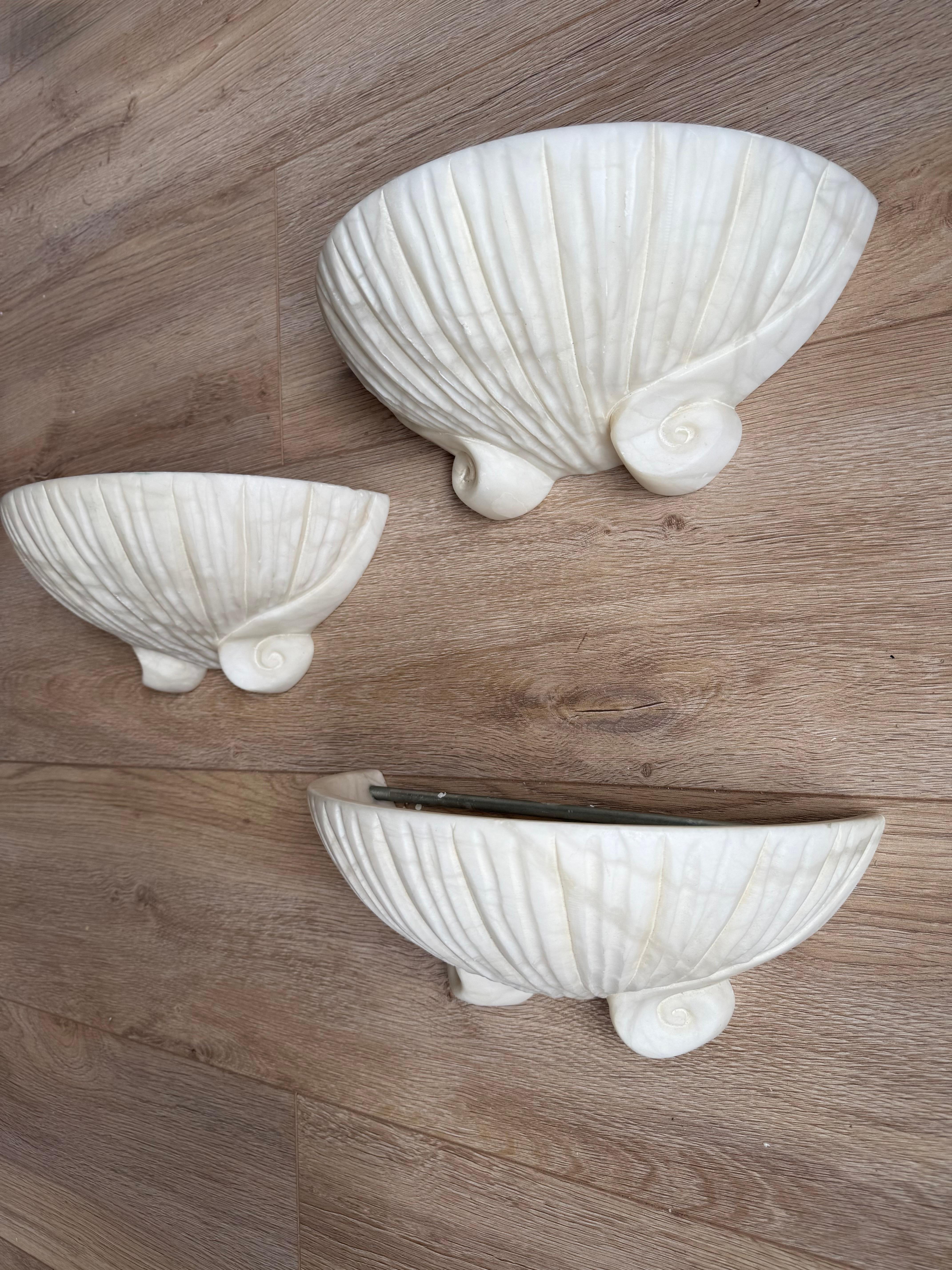 Italian Set of 3 Rare, Midcentury Modern Seashell Design White Alabaster Wall Sconces For Sale