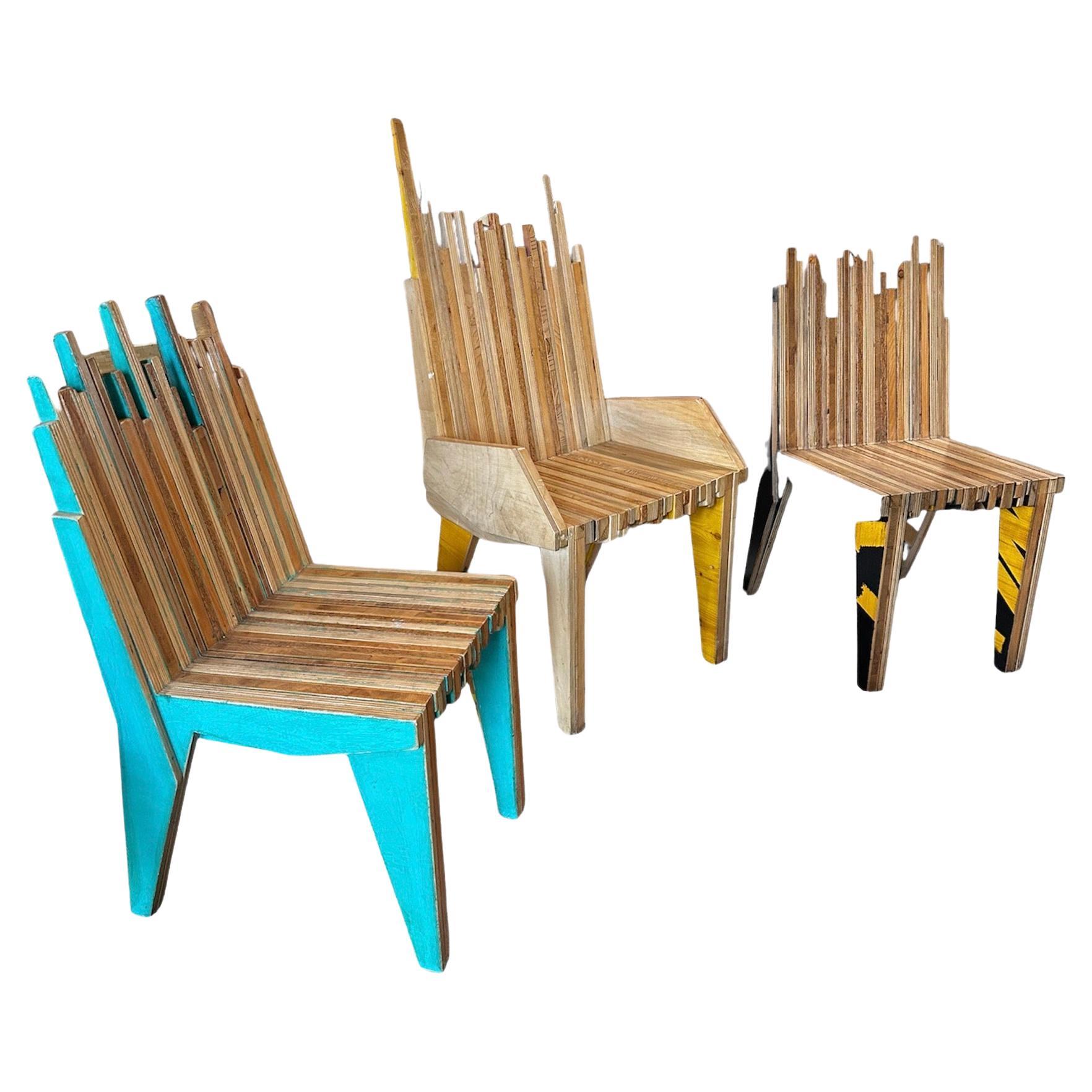 Ensemble de 3 chaises rares en bois  Par Robino &  Denton pour Petroglyph 2011