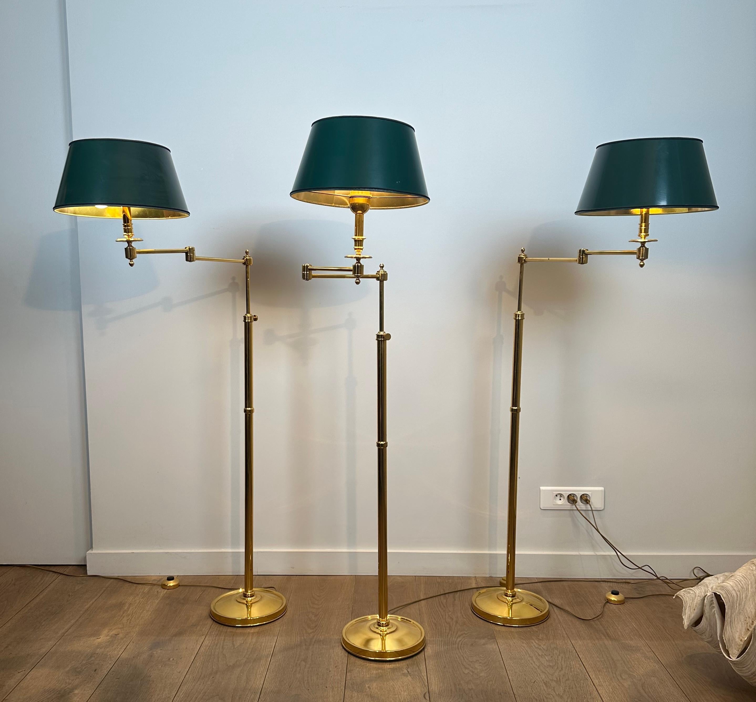 Set of 3 Reading Lamps with Removable Arms in Brass and Synthetic Green Painted For Sale 7