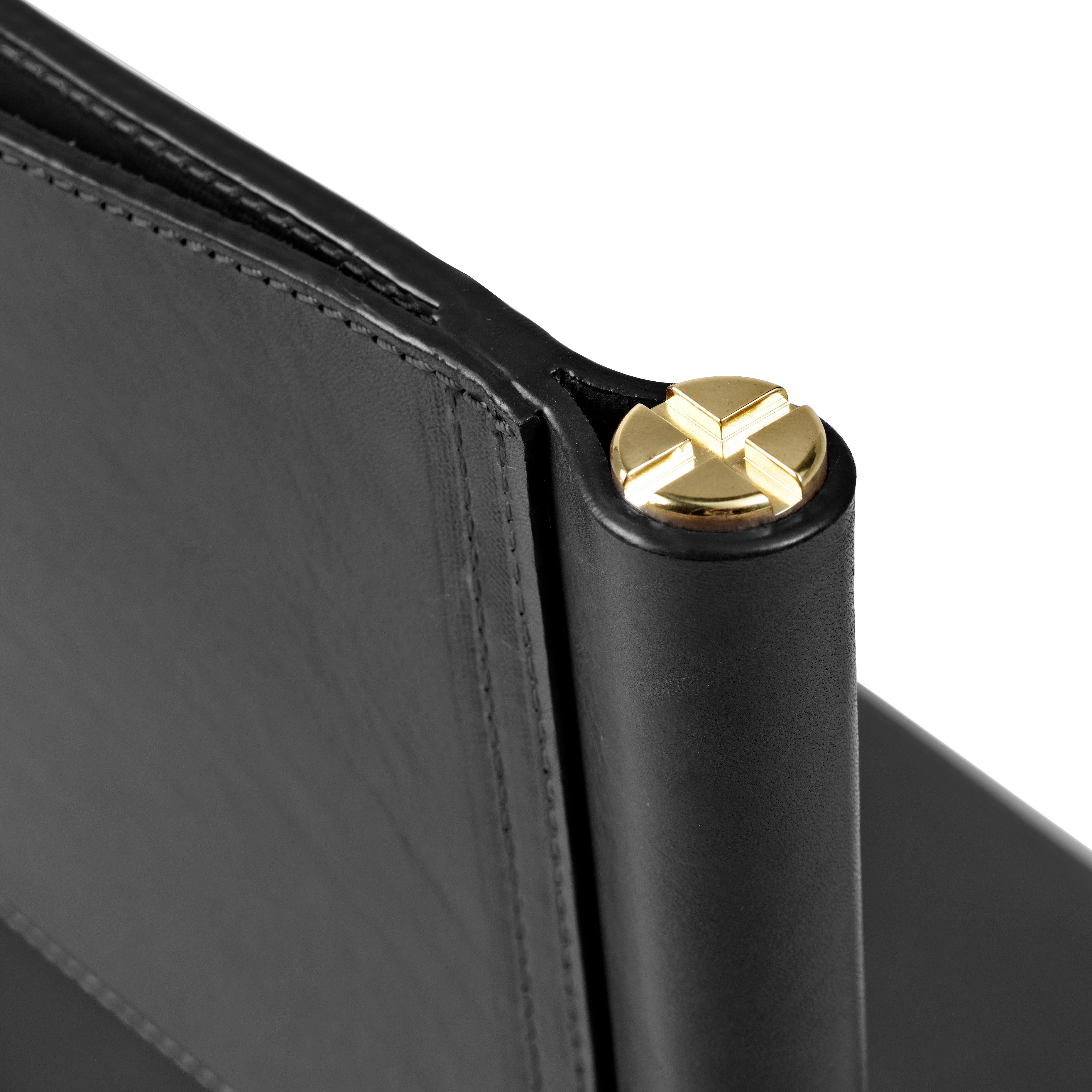 Acier Ensemble de 3 tabourets de bar classiques w. Dossier en cuir noir et cadre métallique en caoutchouc noir en vente