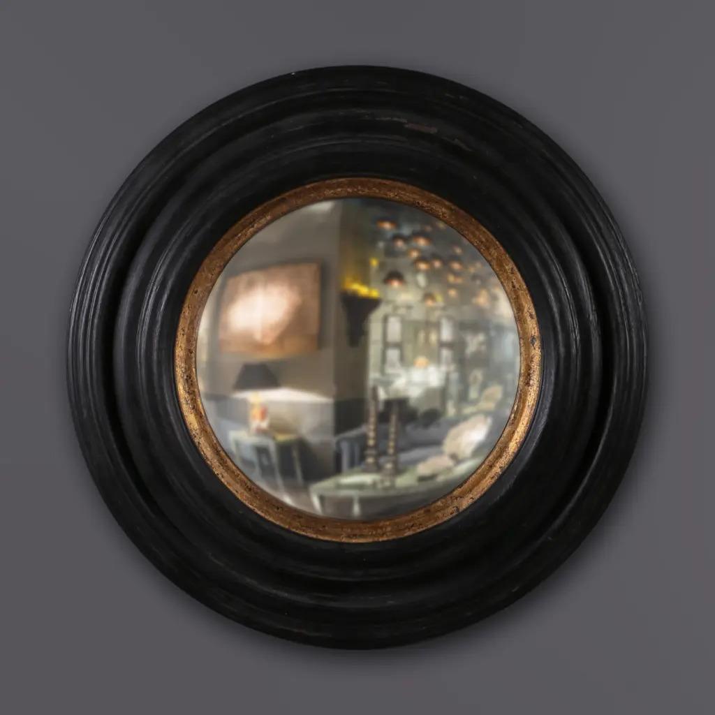 Modern Set of 3 Round Convex Witch Mirrors, 19th-Century Flemish Style For Sale
