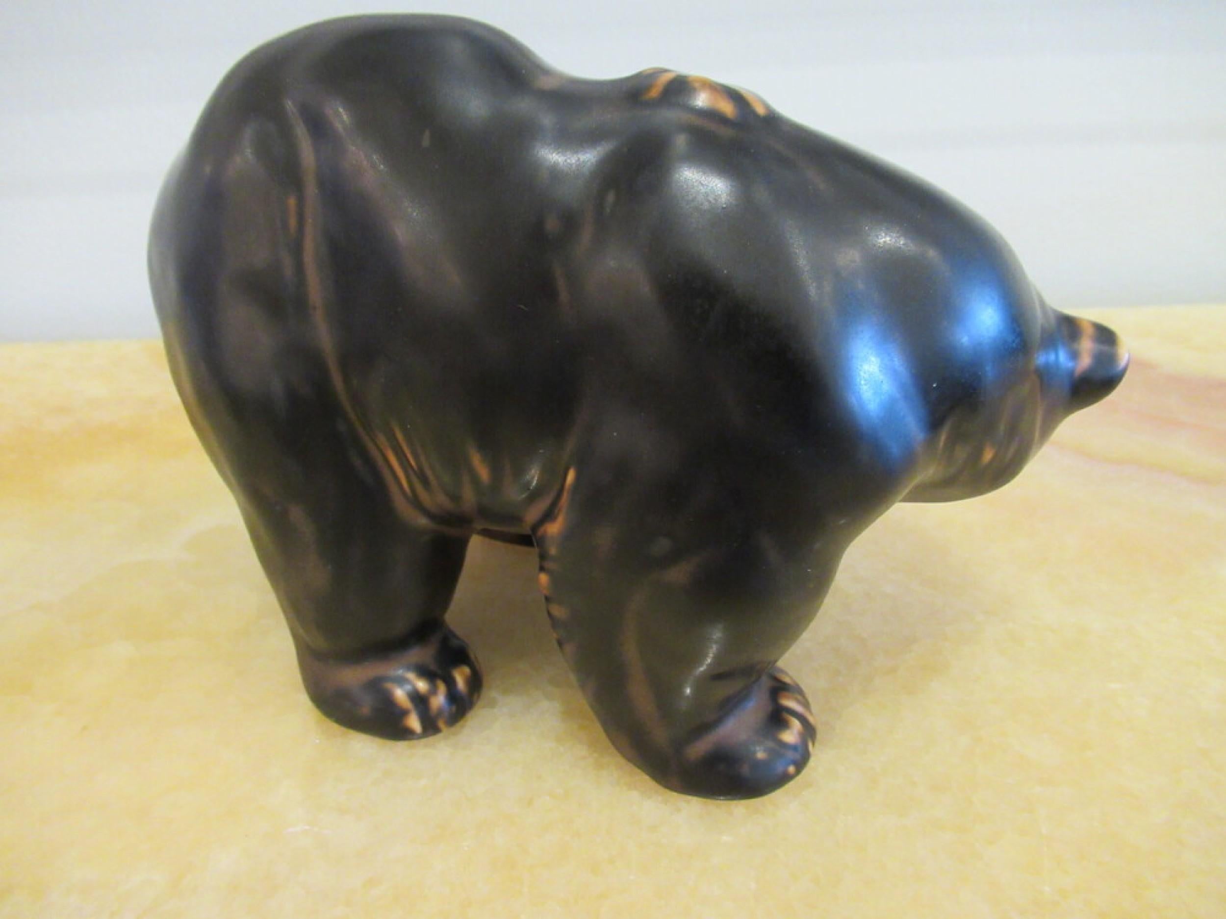 20ième siècle Ensemble de 3 ours en porcelaine noire de Royal Copenhagen, danois, du milieu du siècle dernier en vente