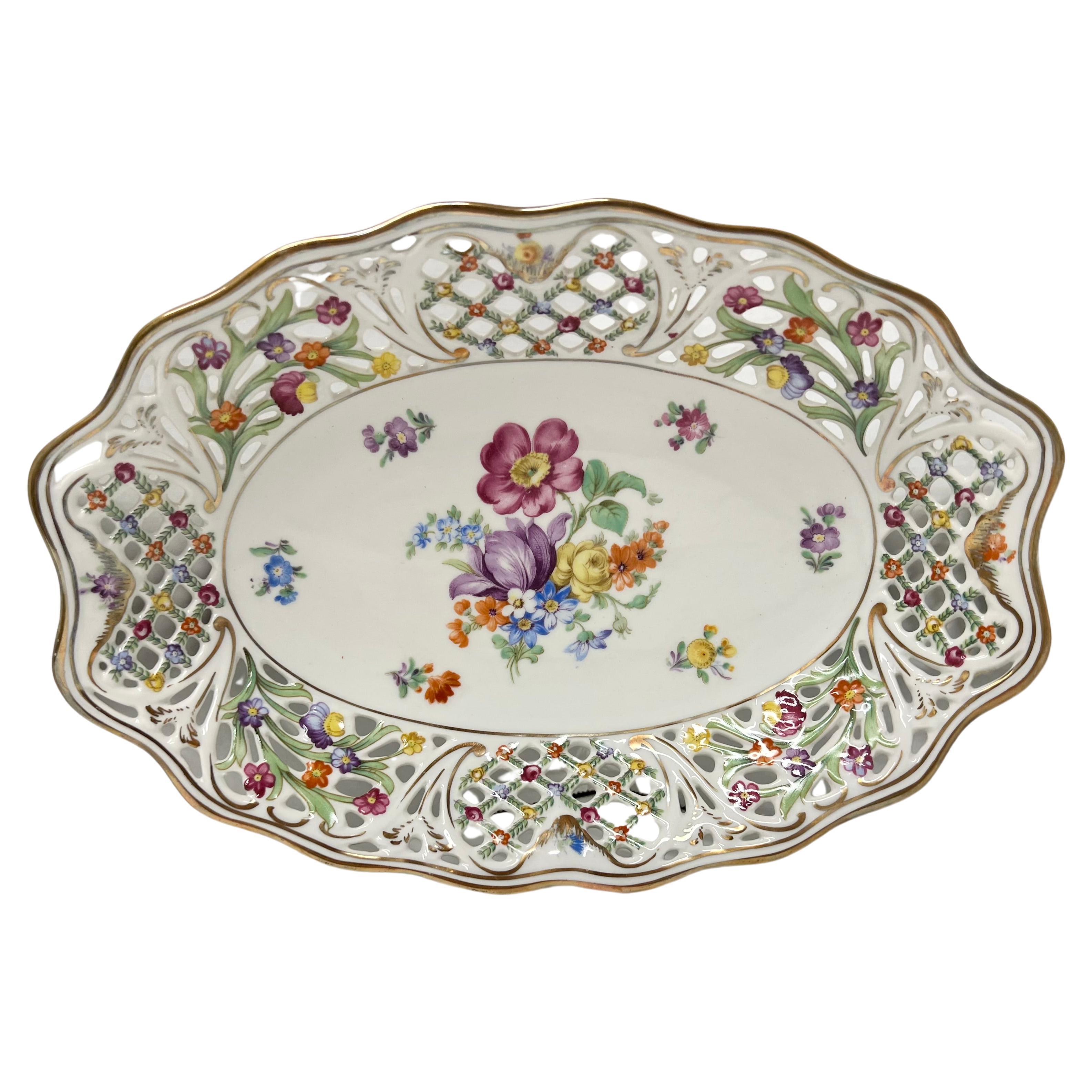 Set of 3 Schumann-Dresden Porcelain Serving Dishes In Excellent Condition For Sale In Palm Beach, FL