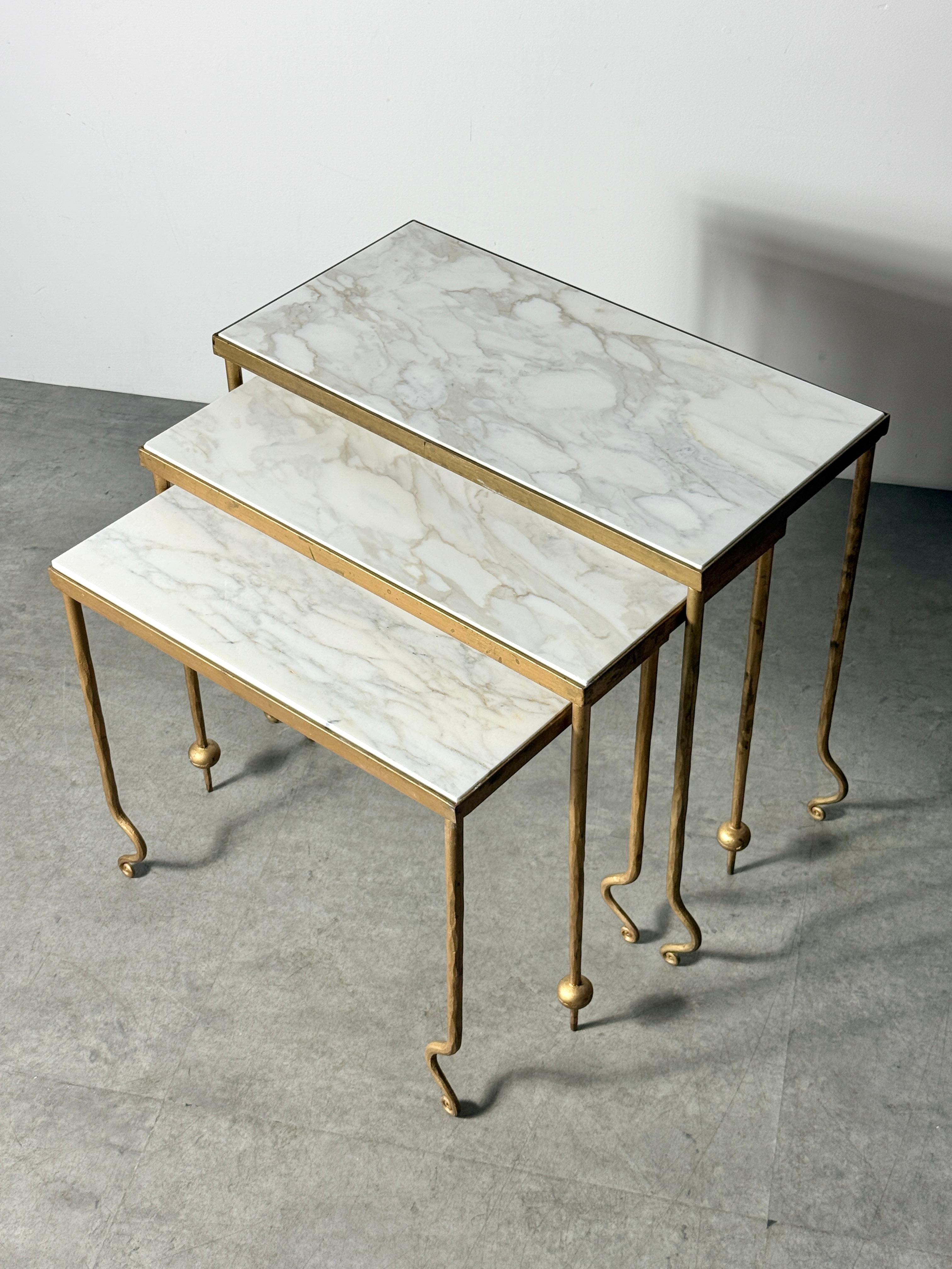 Metal Set of 3 Sculptural Gilt Marble Nesting Tables Style of René Drouet France 1940s For Sale