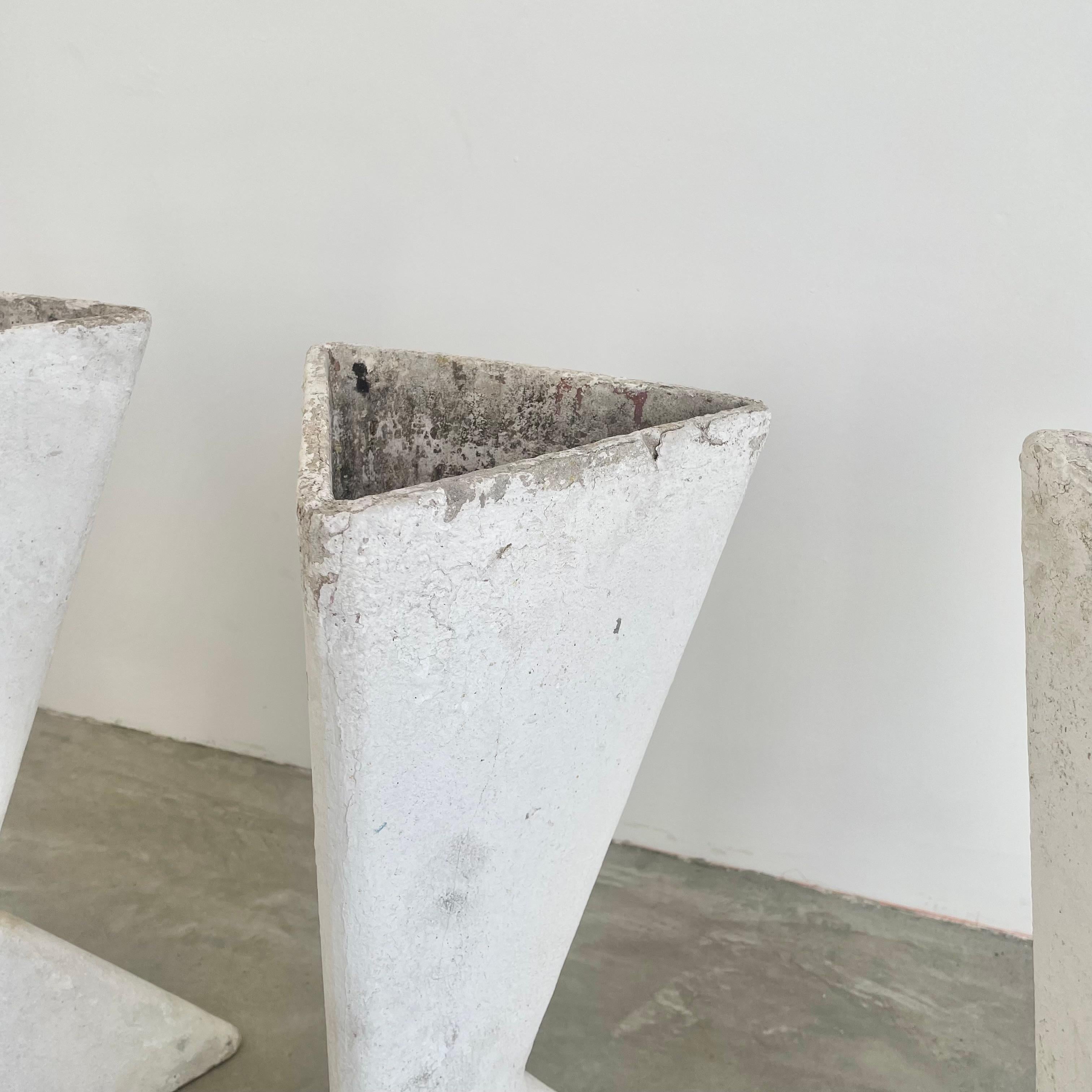 Satz von 3 skulpturalen dreieckigen Pflanzgefäßen von Willy Guhl, 1960er Jahre im Angebot 9