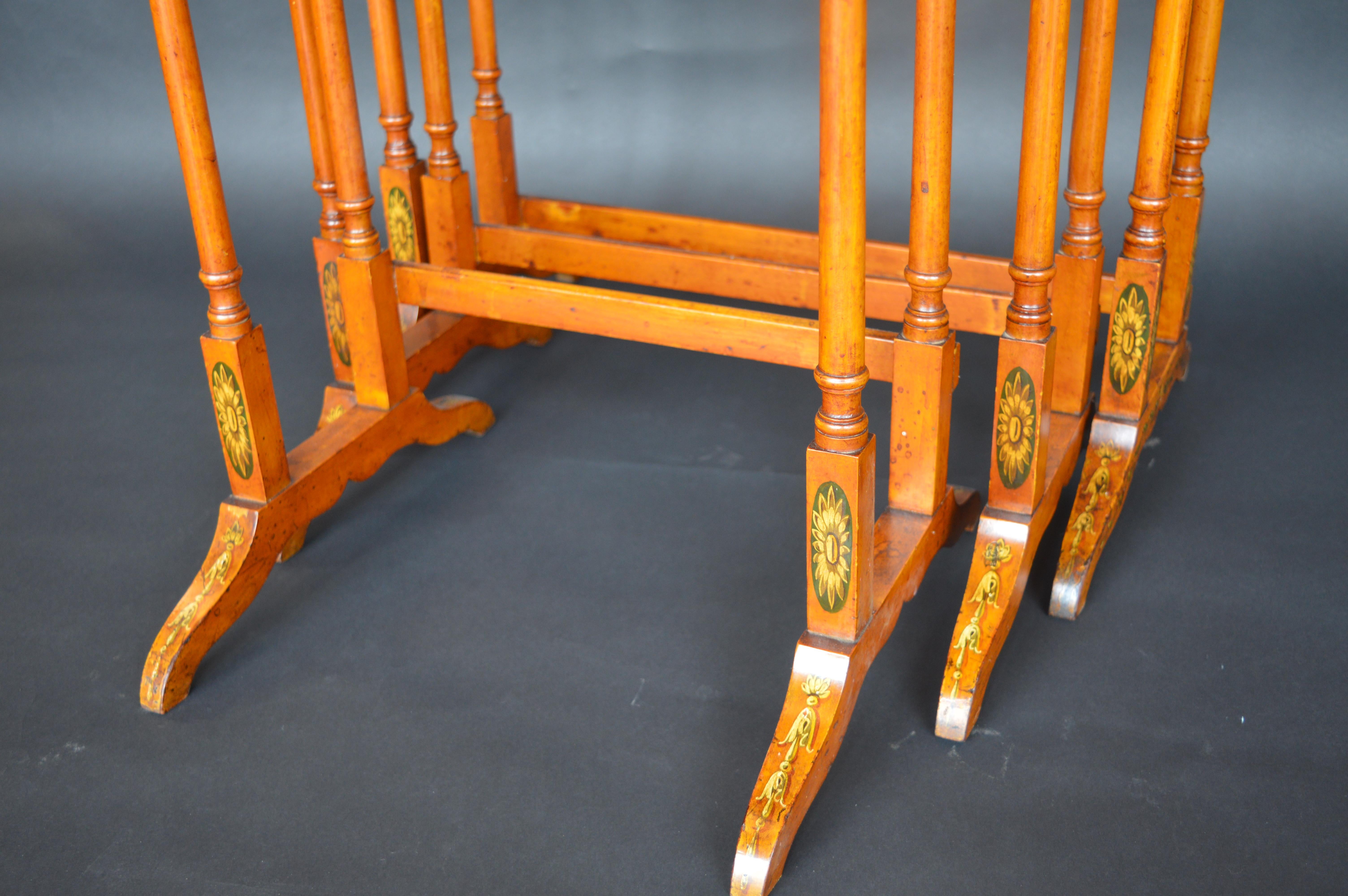English Set of 3 Sheraton Revival Satin Wood Nesting Table For Sale