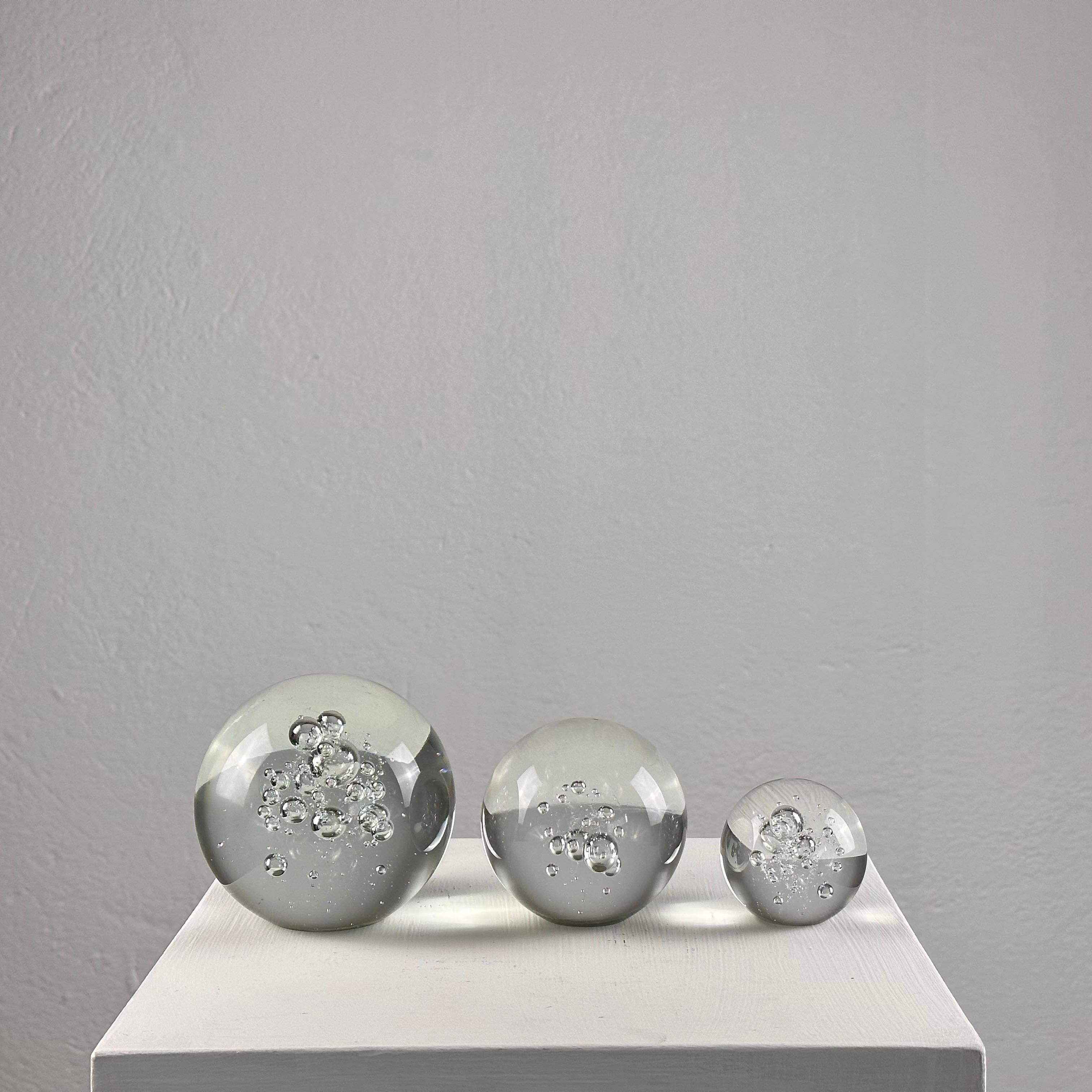 Italian Set of 3 Signed Alfredo Barbini Glass Ornaments for Barbini Murano, Italy, 1980s For Sale